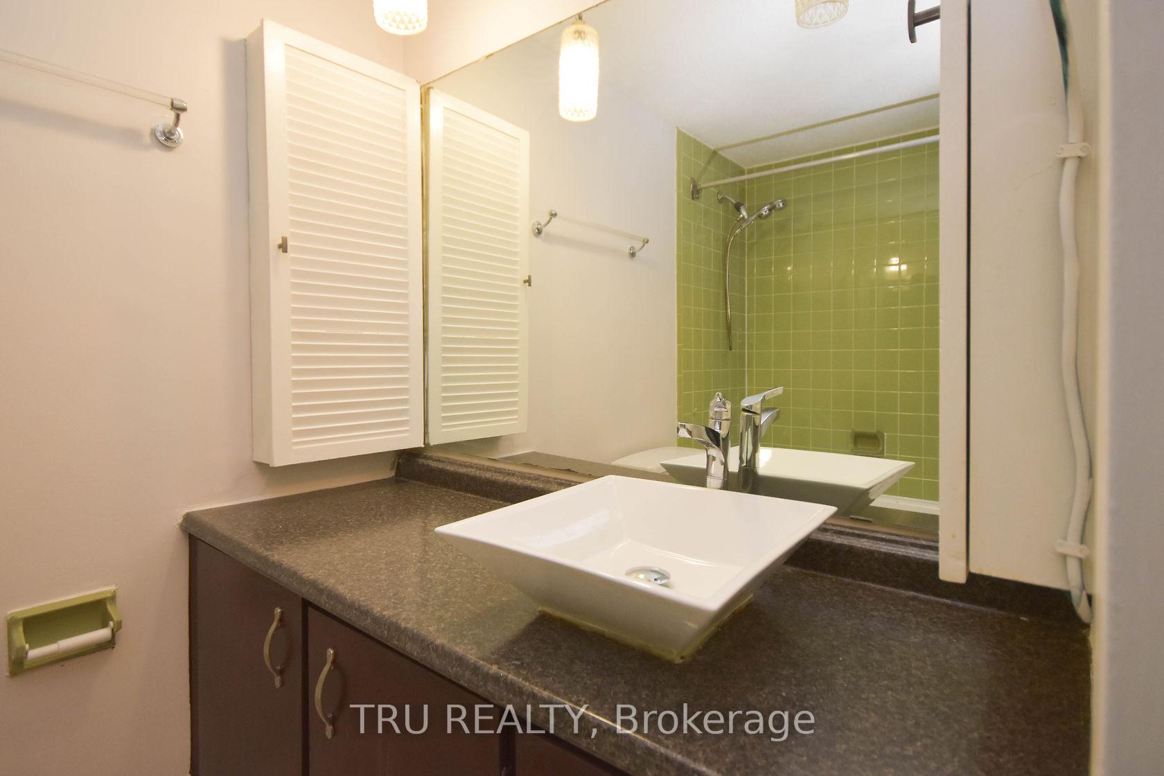 Photo 19 of Unit 807, 1505 Baseline Road, Ottawa, Copeland Park — HOMEH
