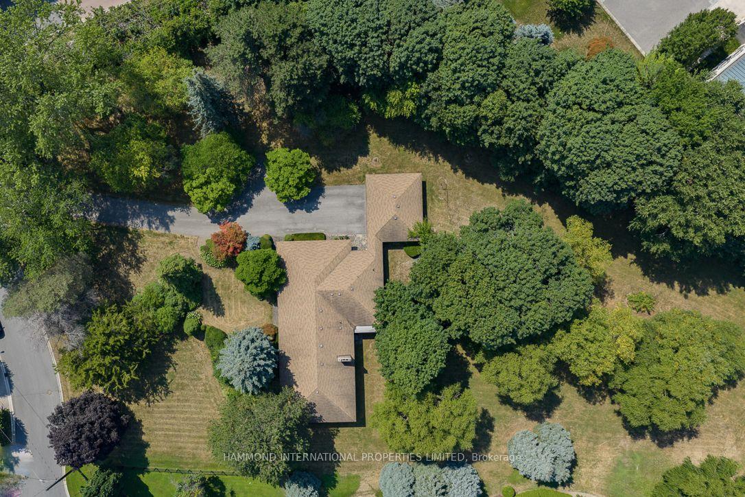 Photo of 2 Bridle Heath Gate