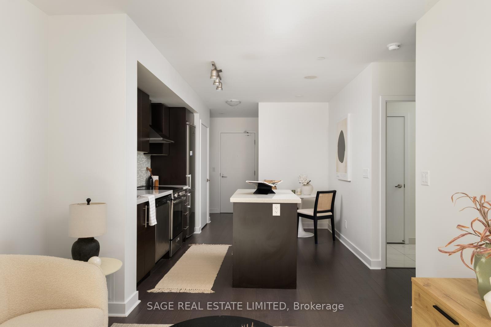 Photo 8 of Unit 313, 58 Orchard View Boulevard, Toronto, Yonge-Eglinton — HOMEH