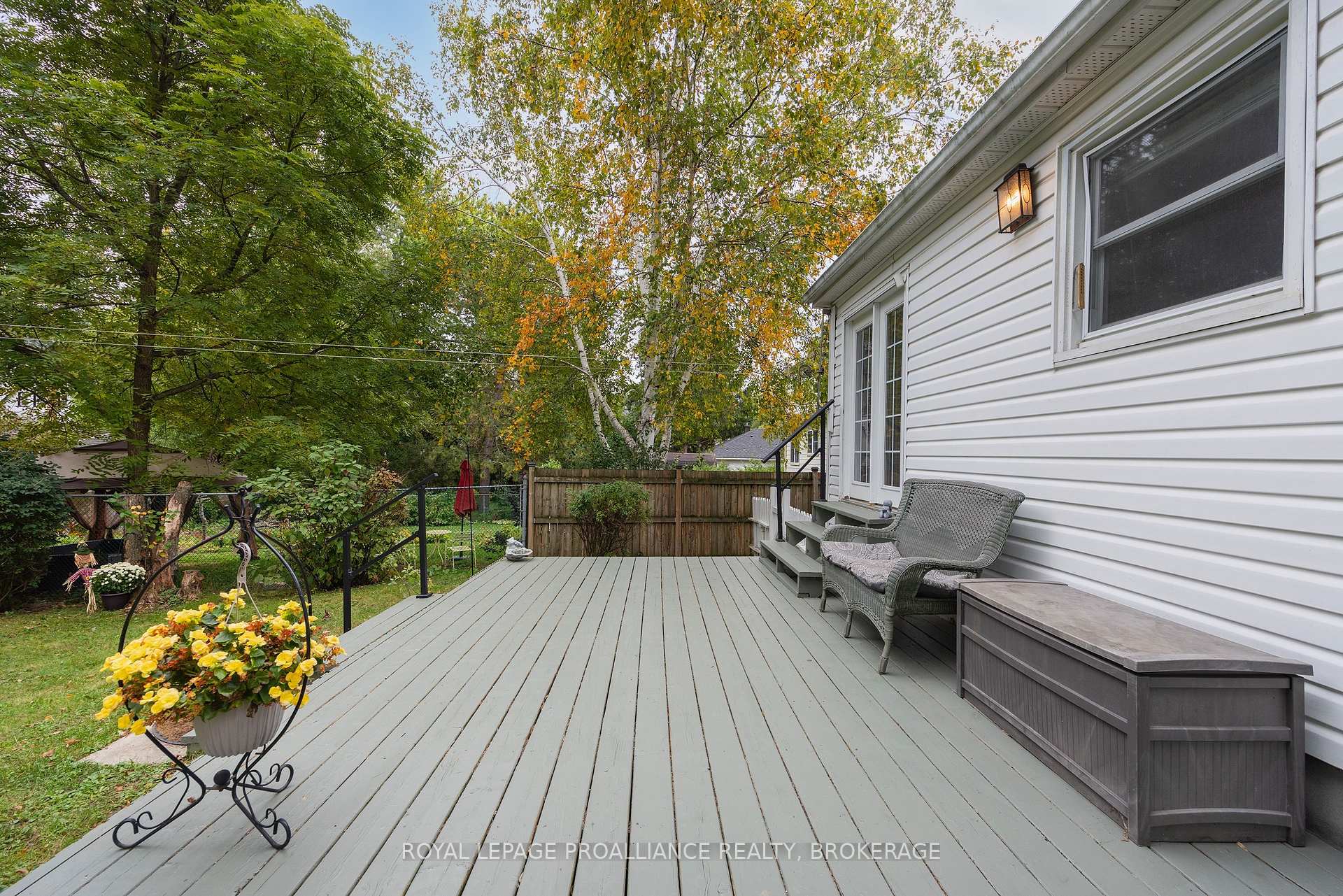 Photo 11 of 151 Hawthorne Avenue, Kingston, West of Sir John A. Blvd — HOMEH