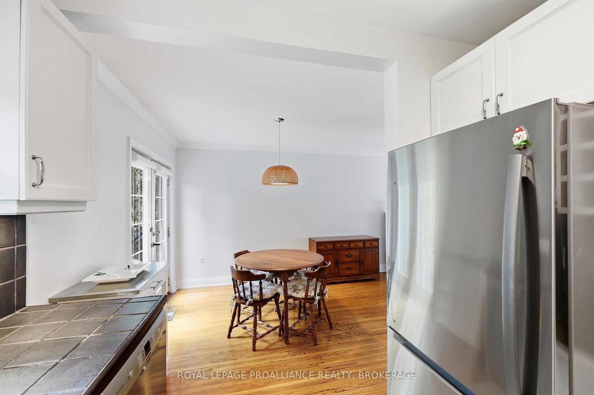 Photo 15 of 151 Hawthorne Avenue, Kingston, West of Sir John A. Blvd — HOMEH