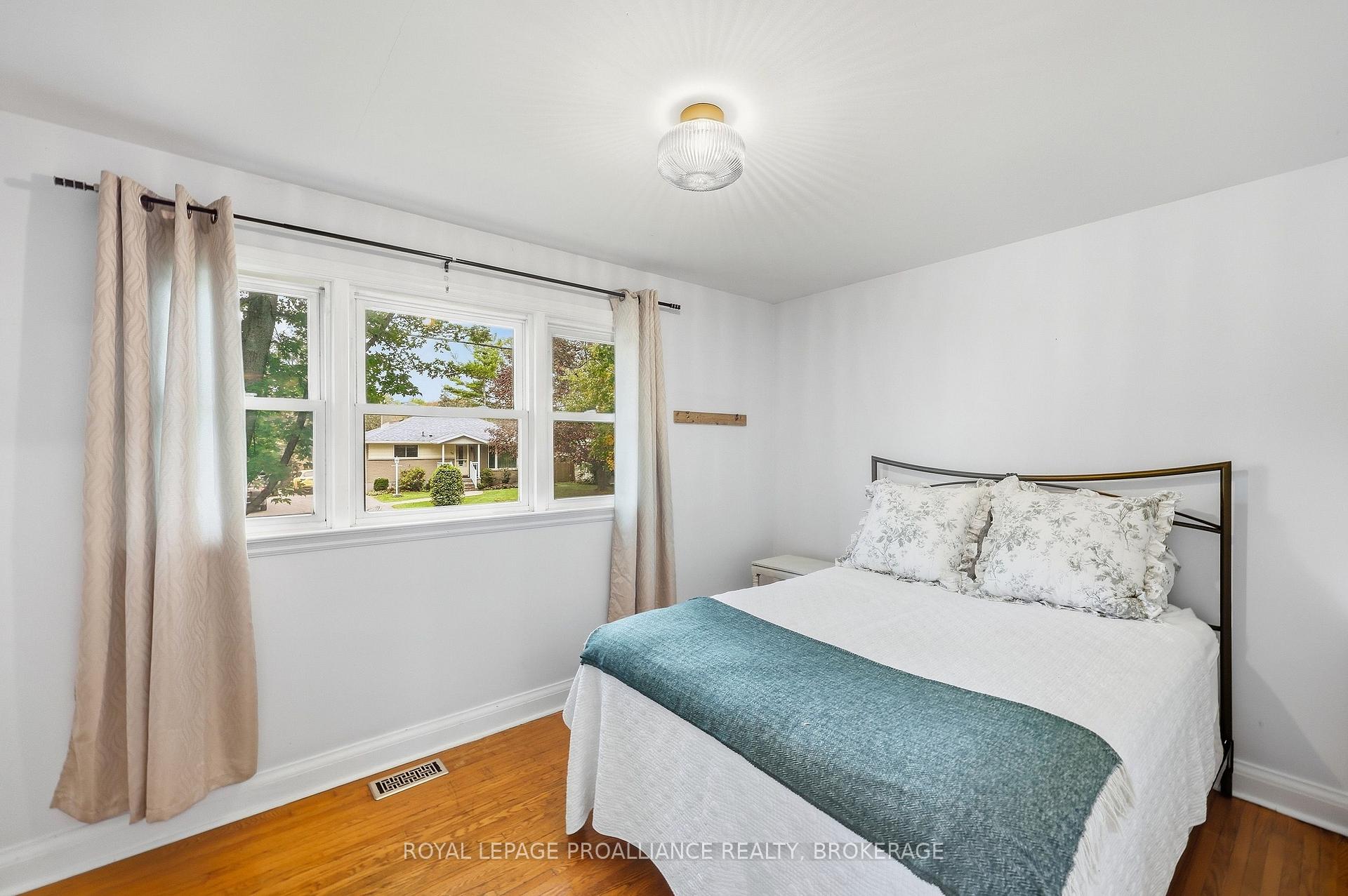 Photo 20 of 151 Hawthorne Avenue, Kingston, West of Sir John A. Blvd — HOMEH