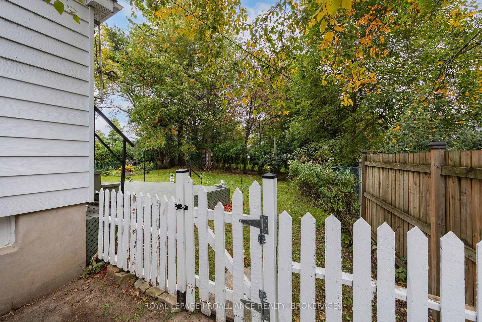 Photo 29 of 151 Hawthorne Avenue, Kingston, West of Sir John A. Blvd — HOMEH