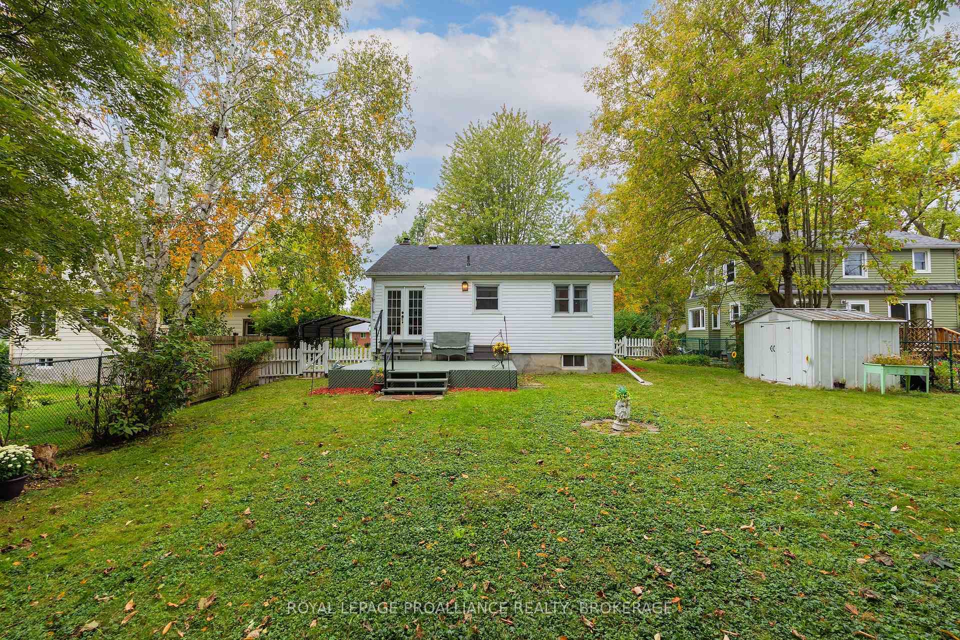 Photo 32 of 151 Hawthorne Avenue, Kingston, West of Sir John A. Blvd — HOMEH