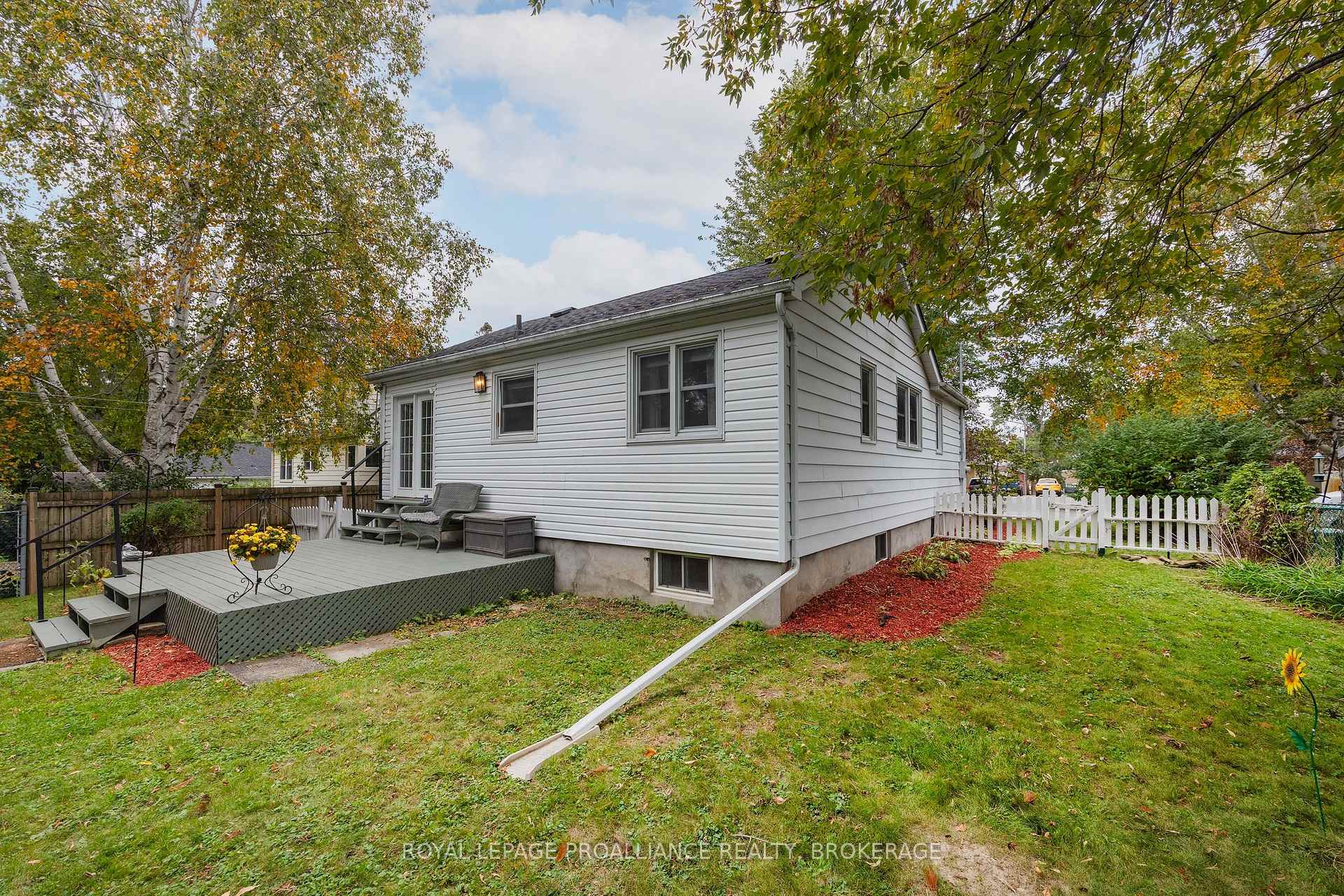 Photo 34 of 151 Hawthorne Avenue, Kingston, West of Sir John A. Blvd — HOMEH