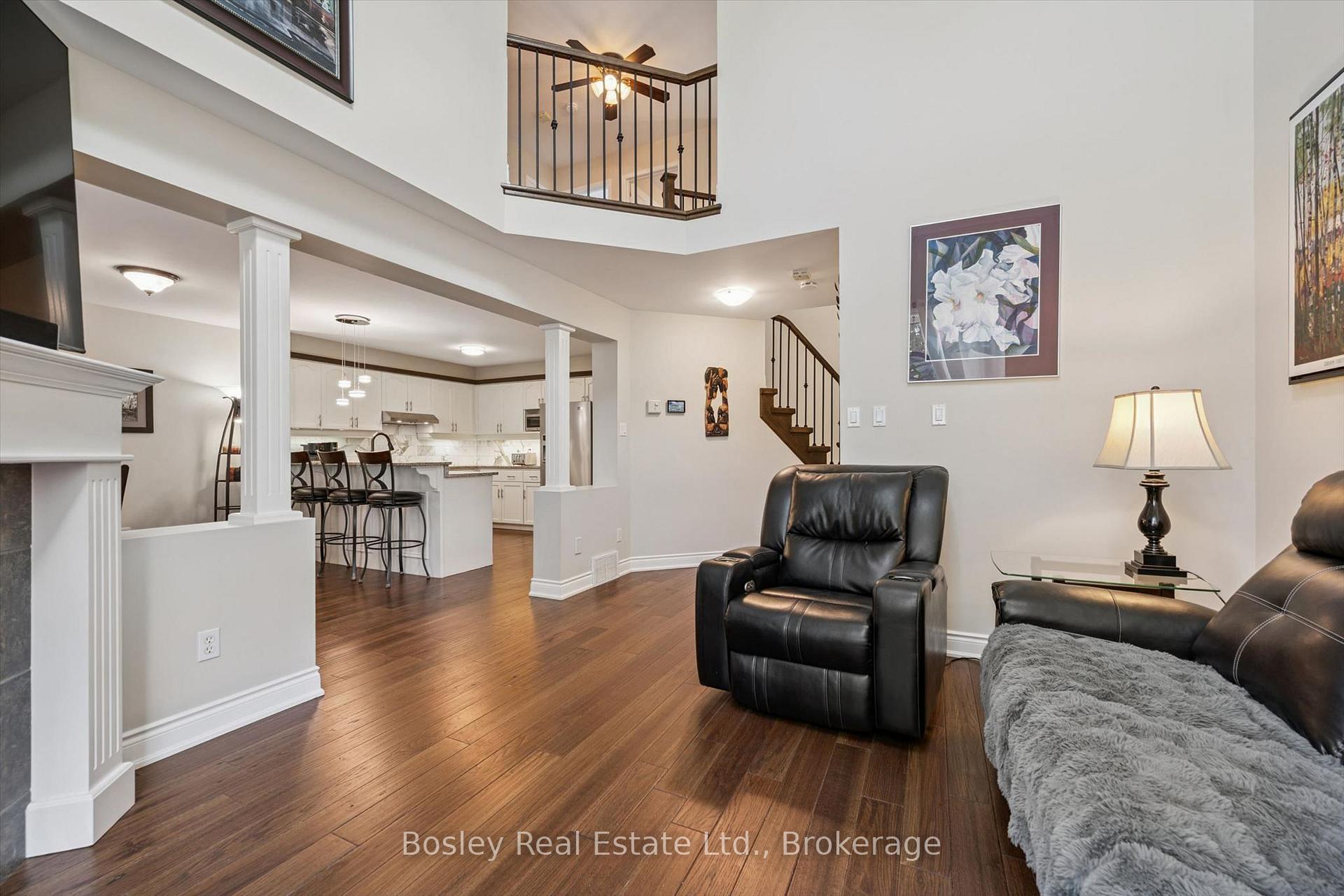Photo 8 of 26 Glengarry Road, Orangeville — HOMEH