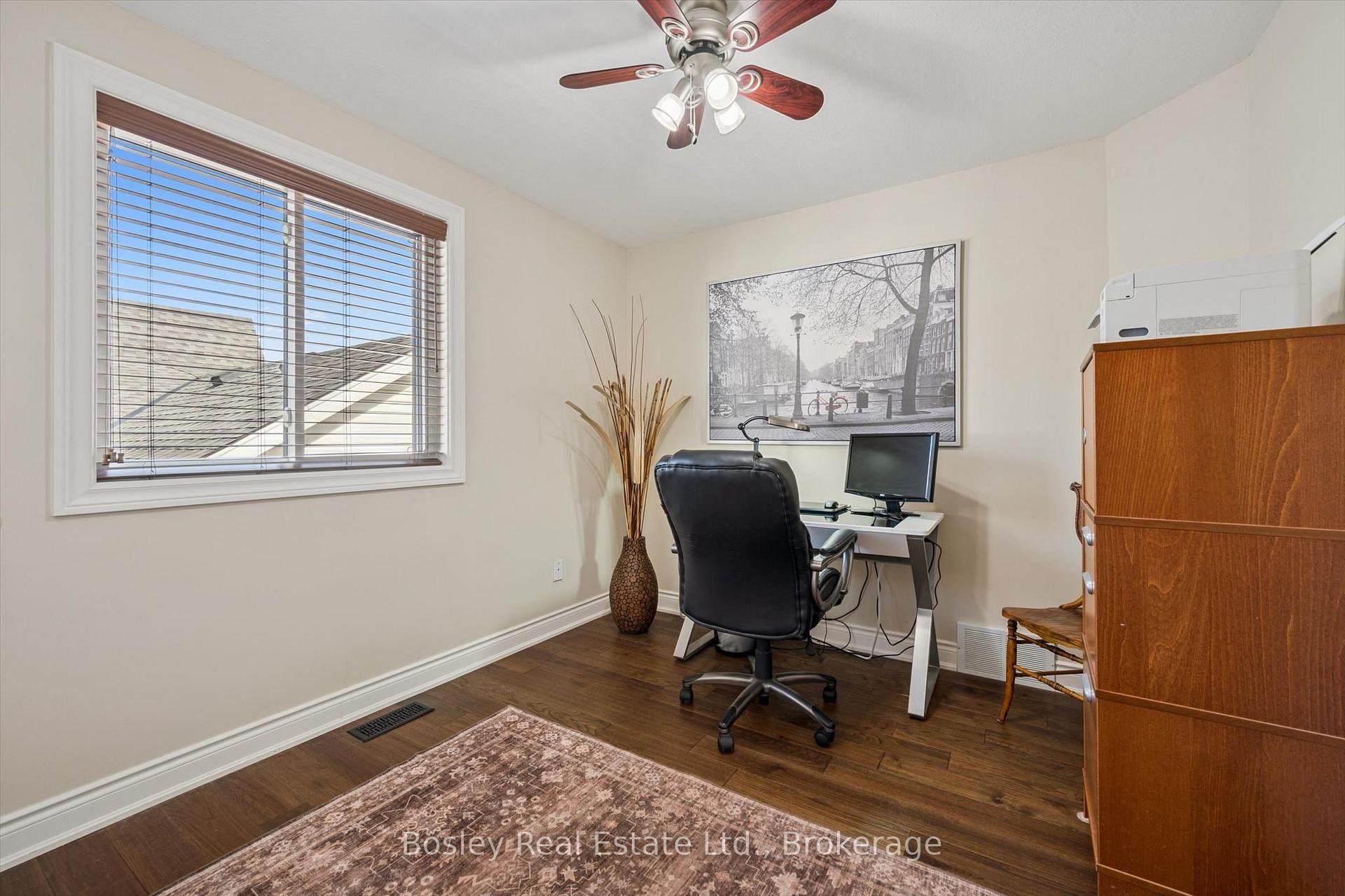 Photo 20 of 26 Glengarry Road, Orangeville — HOMEH
