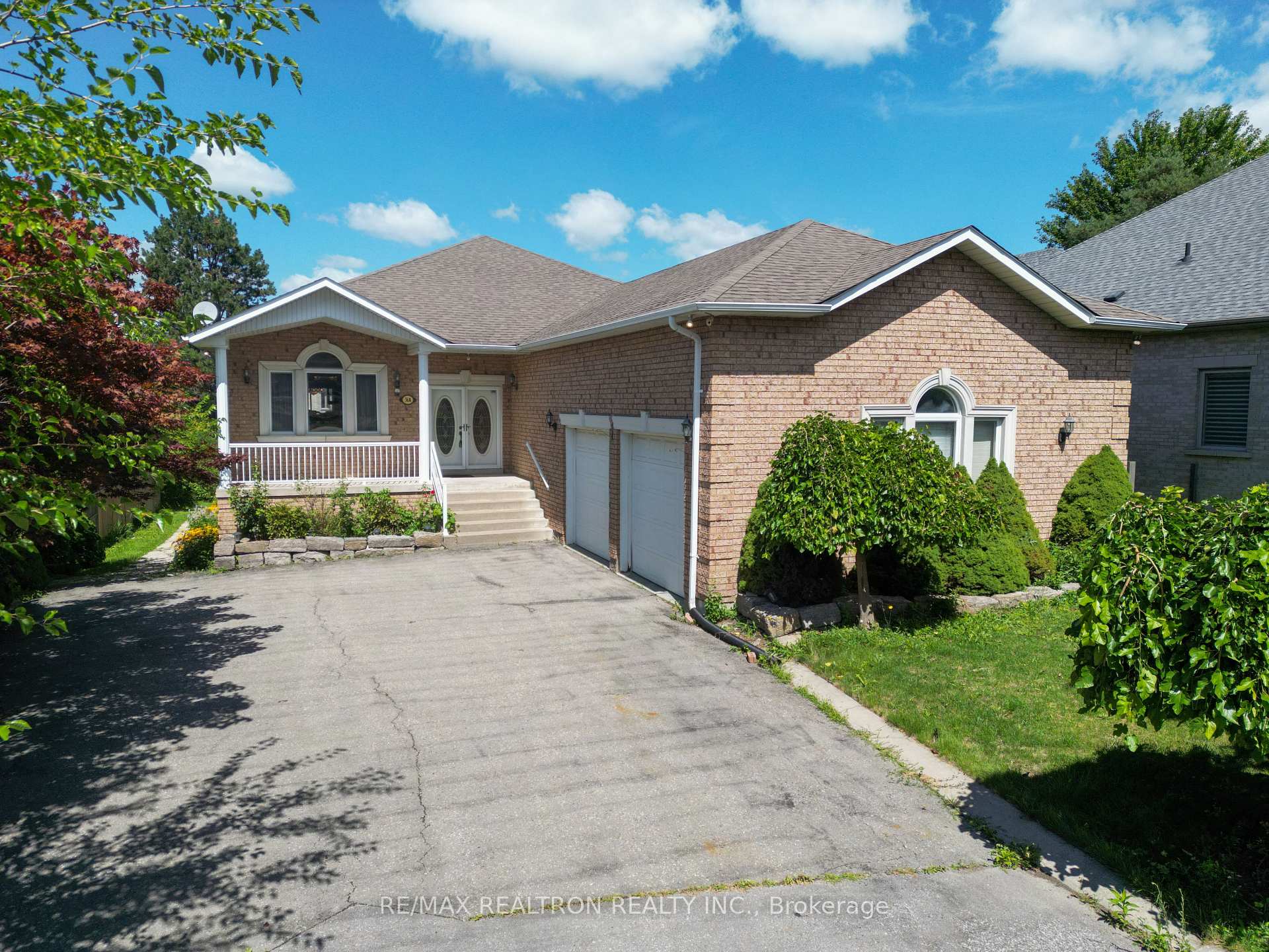 Photo 1 of 36A Puccini Drive, Richmond Hill, Oak Ridges — HOMEH