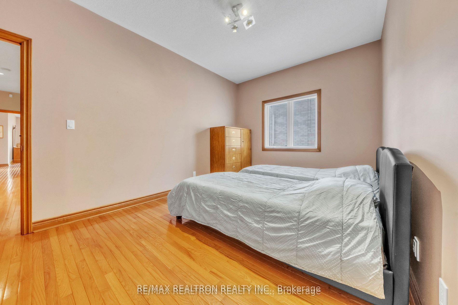 Photo 23 of 36A Puccini Drive, Richmond Hill, Oak Ridges — HOMEH