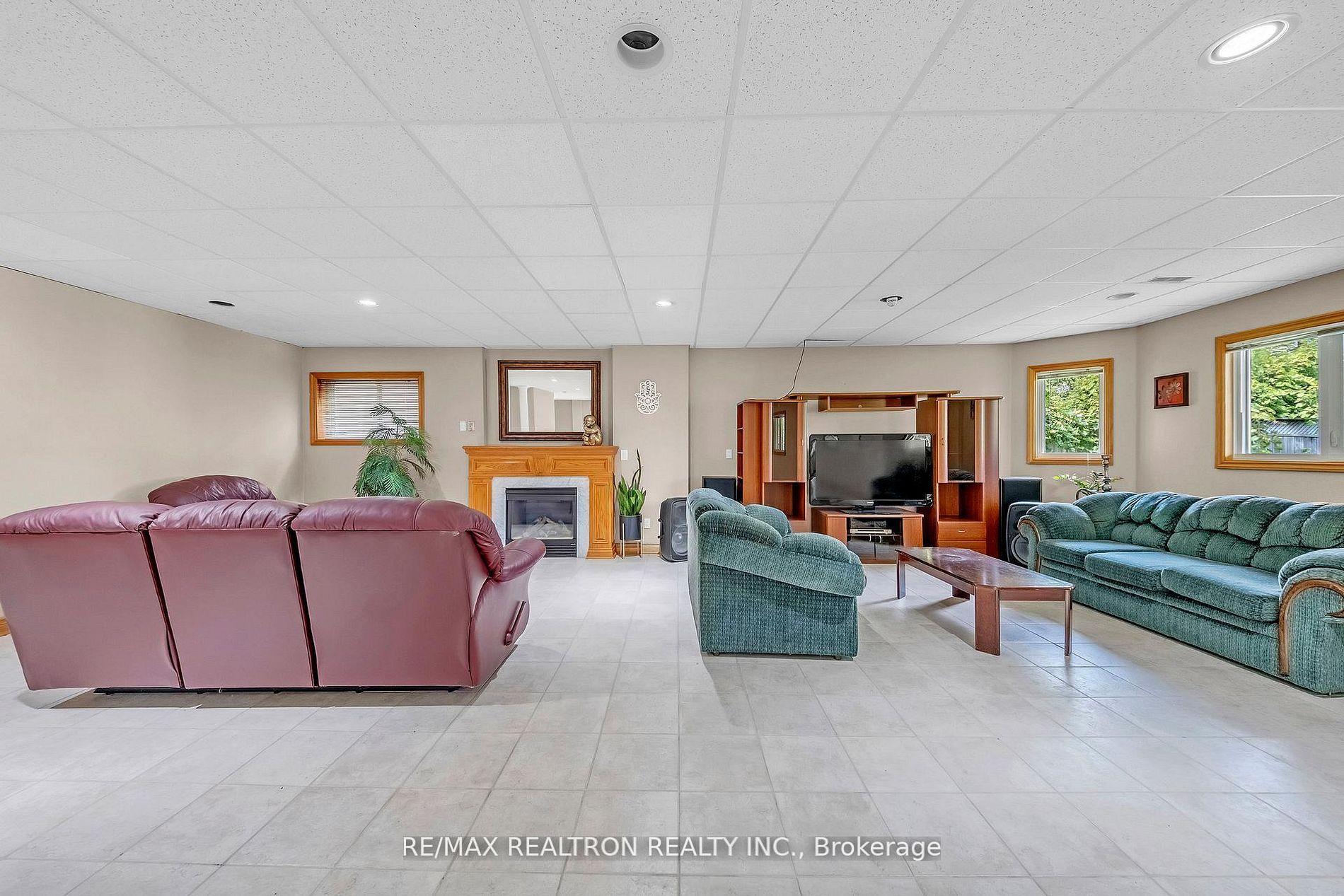 Photo 24 of 36A Puccini Drive, Richmond Hill, Oak Ridges — HOMEH