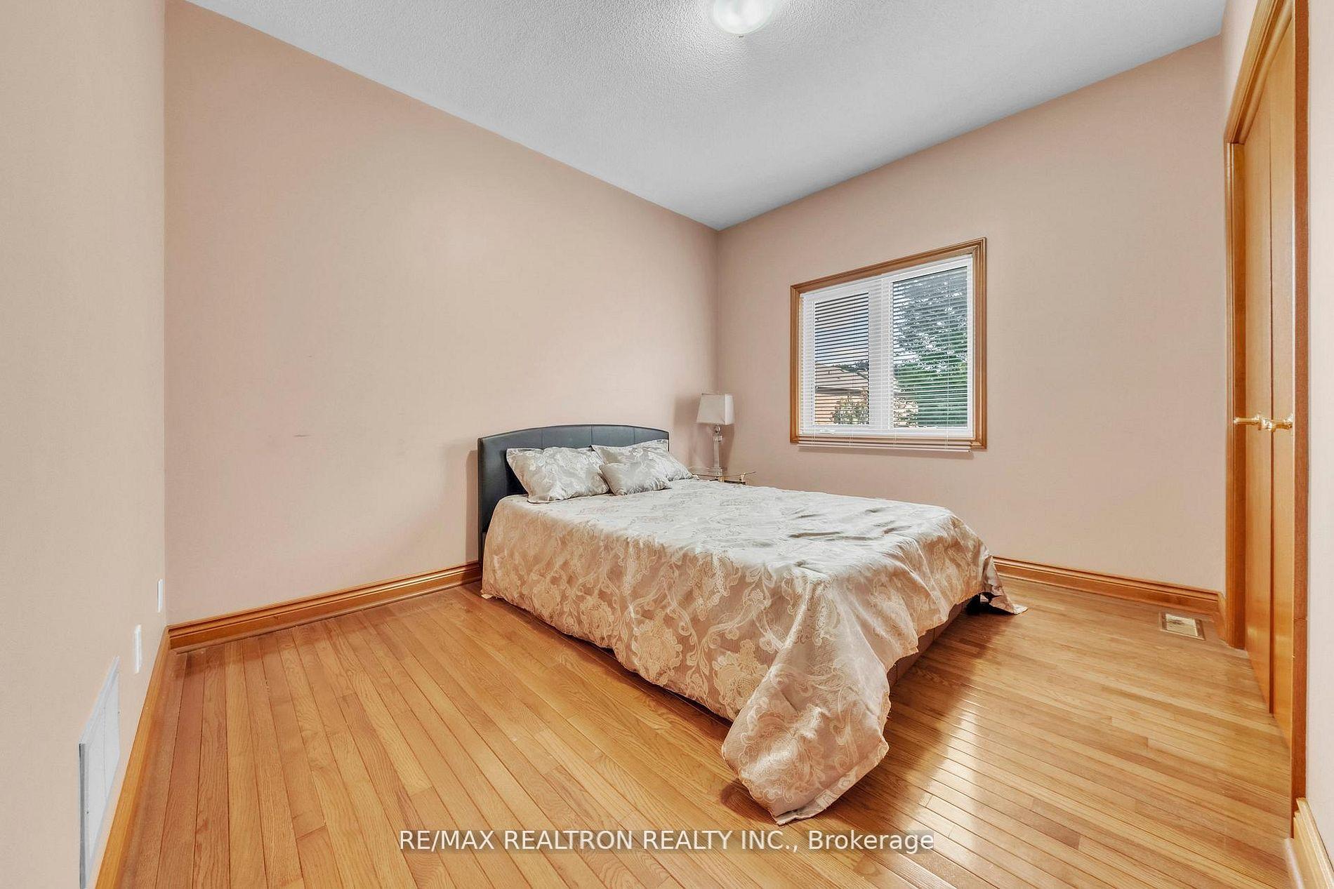 Photo 25 of 36A Puccini Drive, Richmond Hill, Oak Ridges — HOMEH