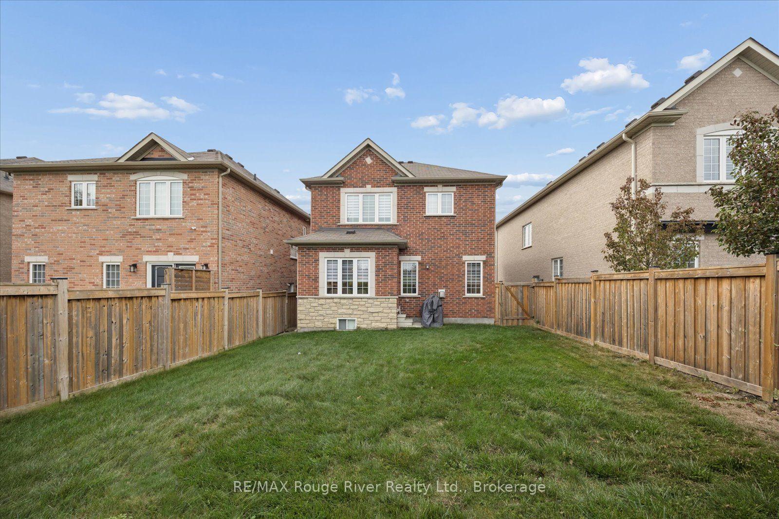Photo 31 of 29 St Augustine Drive, Whitby, Brooklin — HOMEH