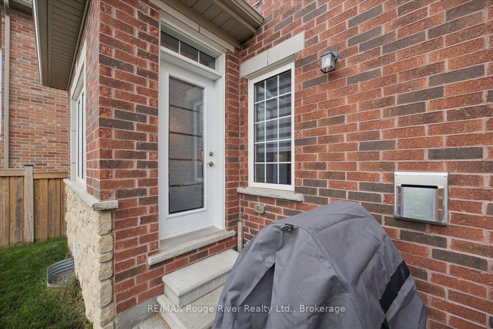 Photo 34 of 29 St Augustine Drive, Whitby, Brooklin — HOMEH