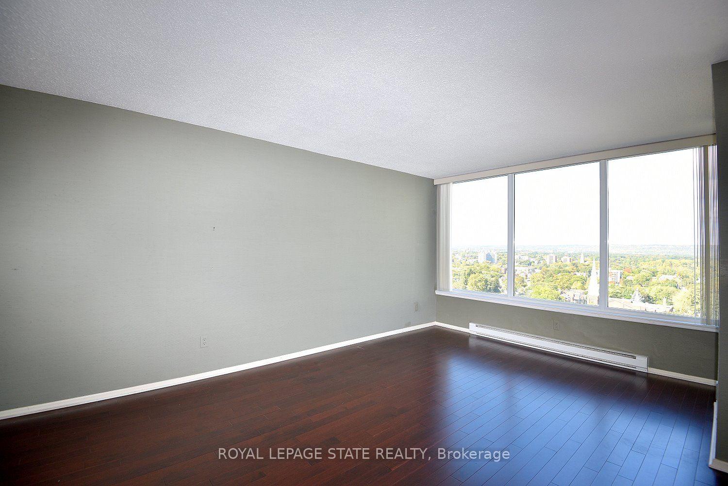 Photo 5 of Unit 2007, 75 Queen Street N, Hamilton, Strathcona — HOMEH