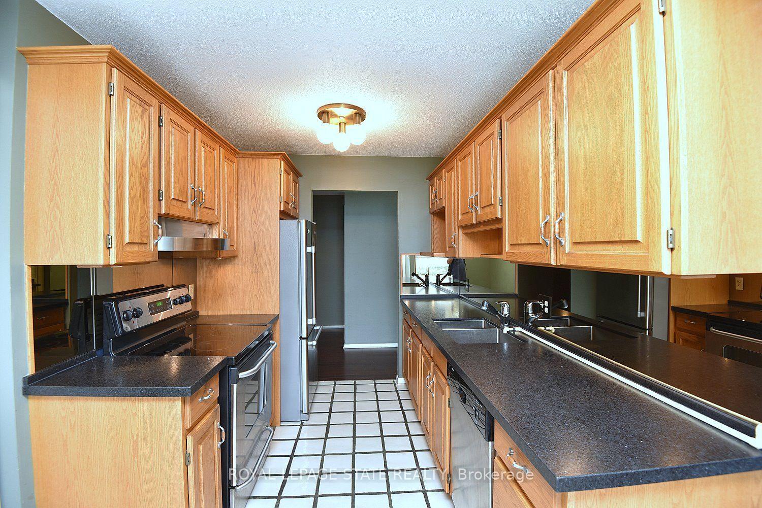 Photo 21 of Unit 2007, 75 Queen Street N, Hamilton, Strathcona — HOMEH