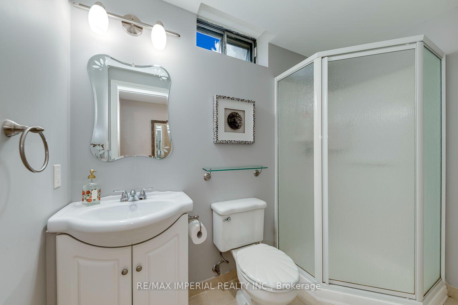 Photo 42 of 1107 Gable Drive, Oakville, Clearview — HOMEH