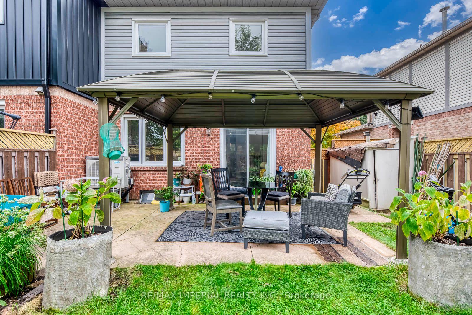 Photo 49 of 1107 Gable Drive, Oakville, Clearview — HOMEH