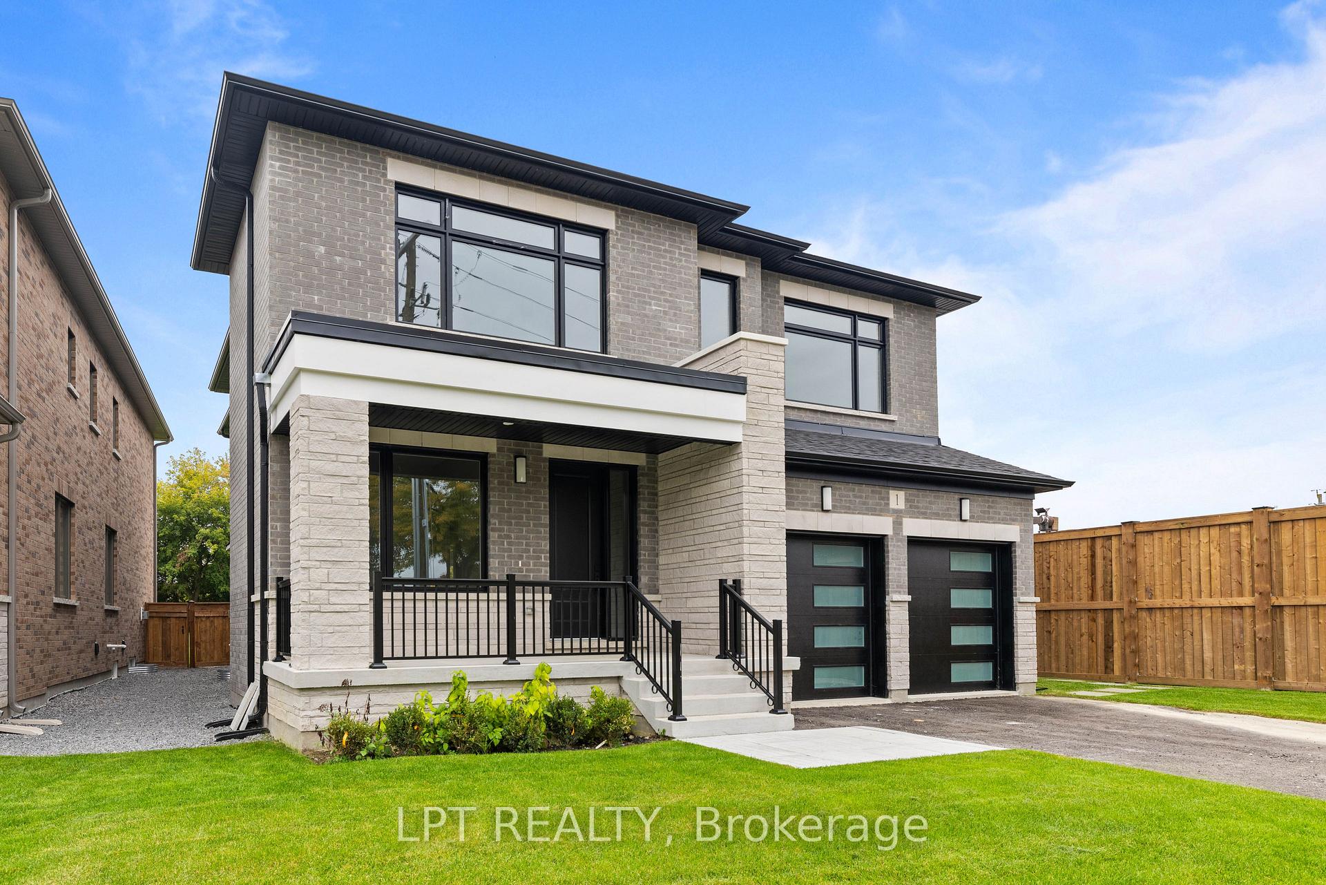 Photo 2 of 1 Richmond Park Drive, Georgina, Keswick North — HOMEH