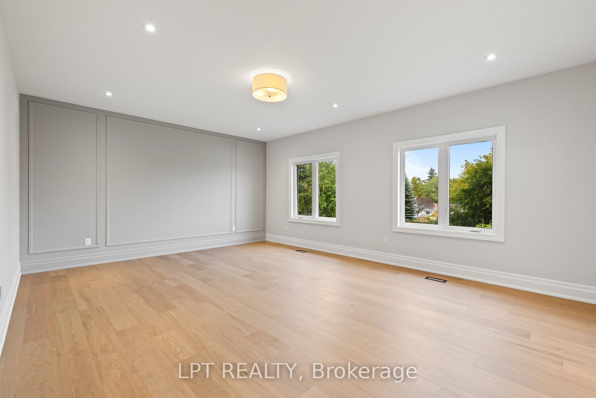 Photo 12 of 1 Richmond Park Drive, Georgina, Keswick North — HOMEH