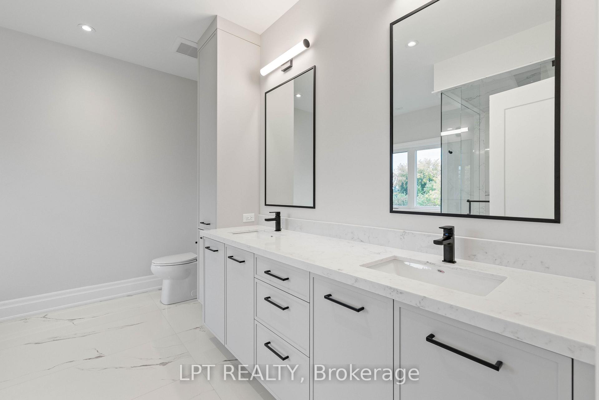 Photo 14 of 1 Richmond Park Drive, Georgina, Keswick North — HOMEH