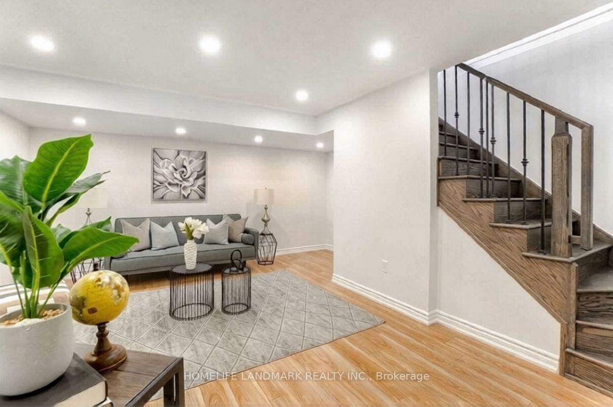 Photo 3 of 14 Coho Drive, Whitby, Lynde Creek — HOMEH