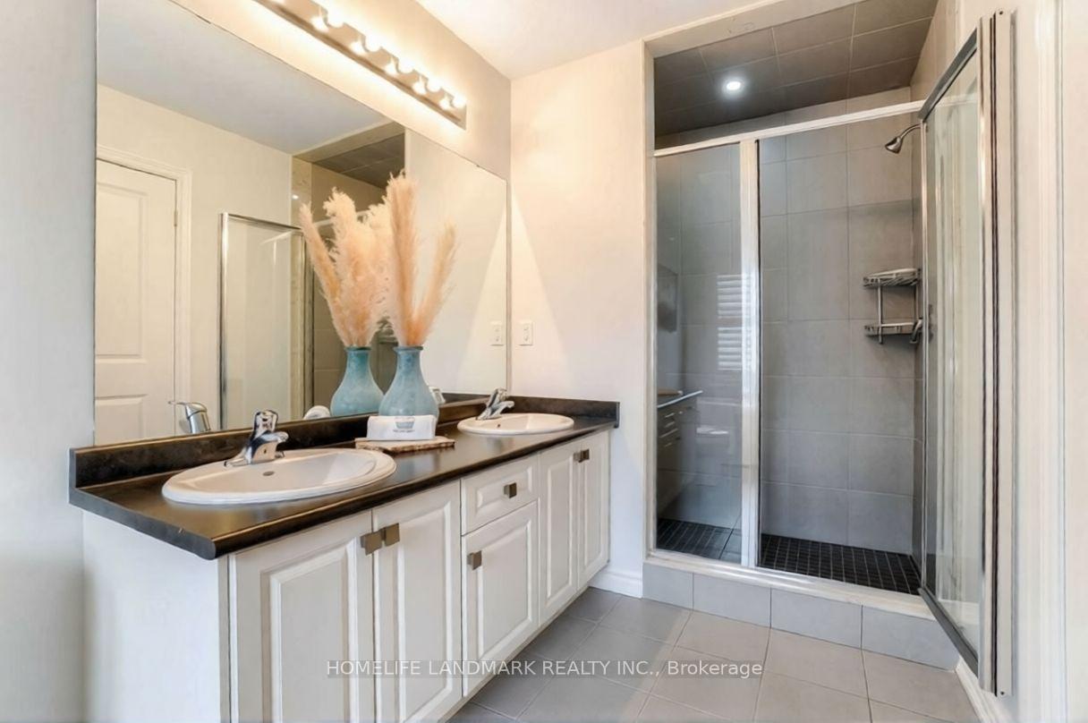 Photo 4 of 14 Coho Drive, Whitby, Lynde Creek — HOMEH