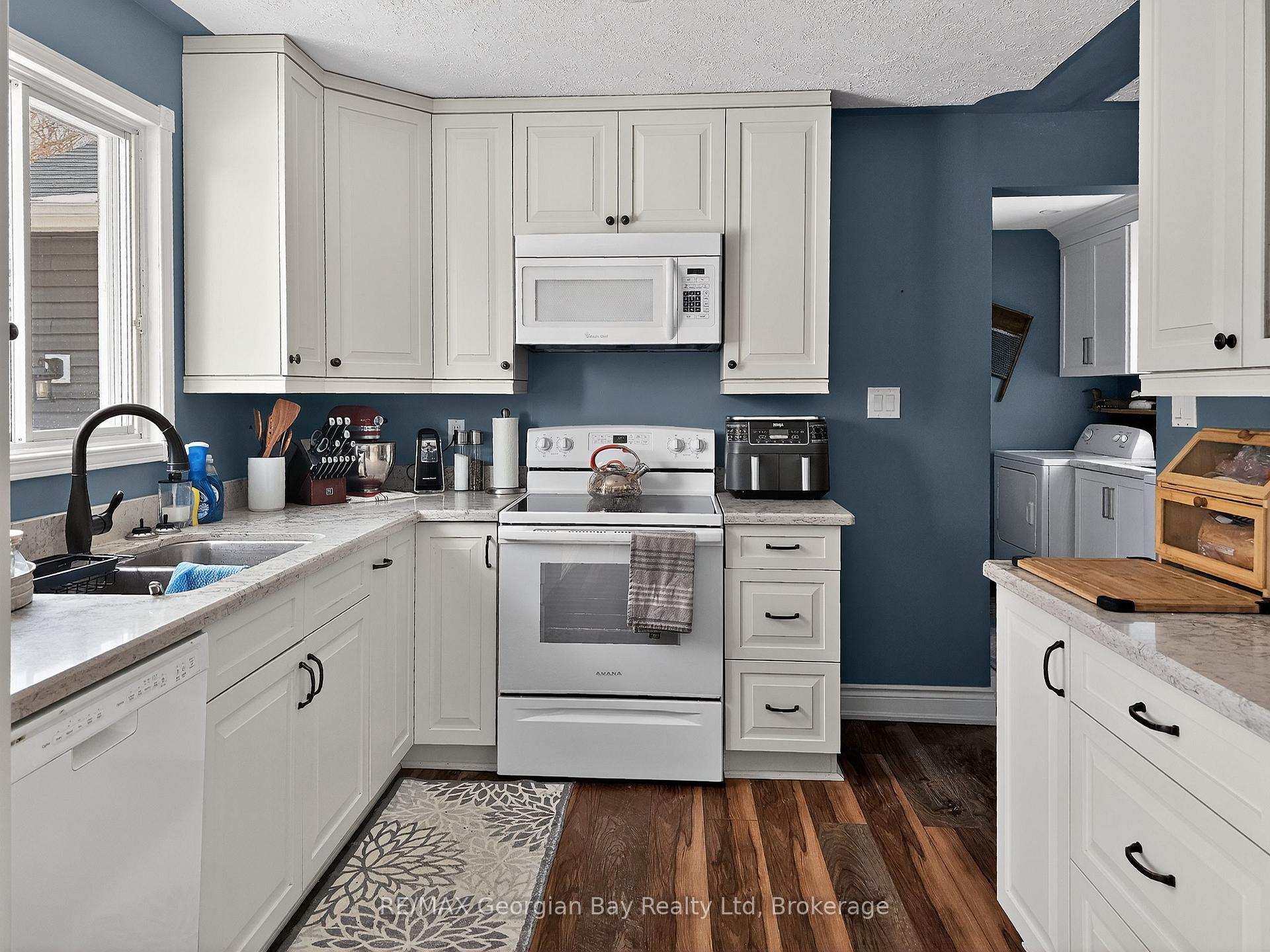 Photo 7 of 5 Easton Avenue, Tay, Port McNicoll — HOMEH