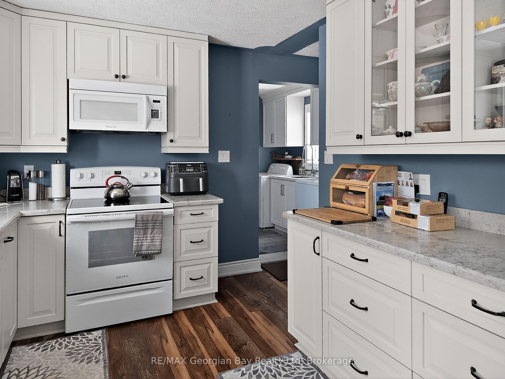 Photo 8 of 5 Easton Avenue, Tay, Port McNicoll — HOMEH