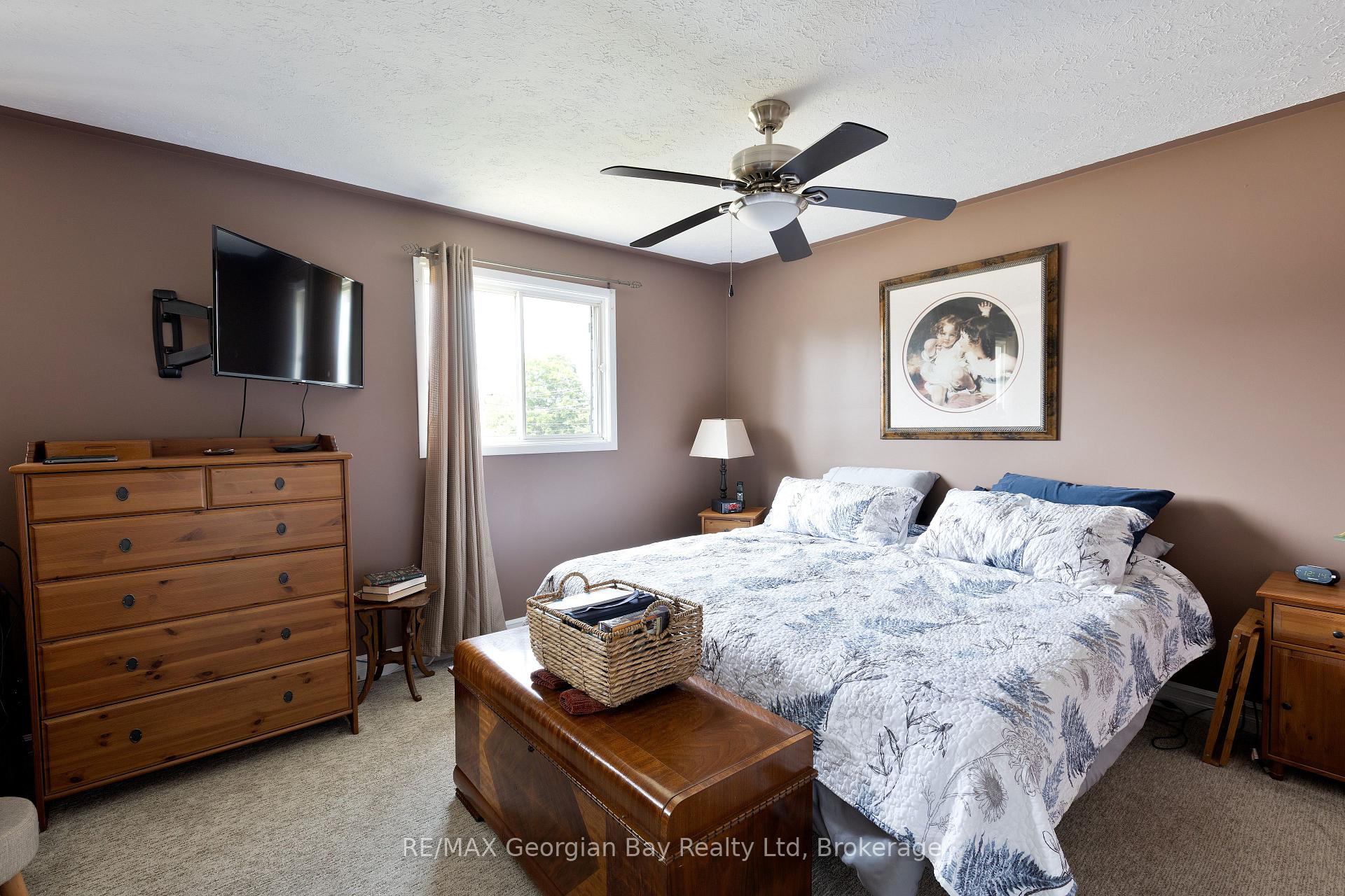 Photo 10 of 5 Easton Avenue, Tay, Port McNicoll — HOMEH