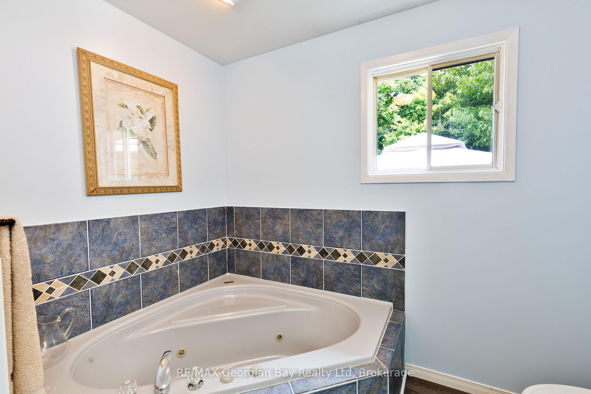 Photo 15 of 5 Easton Avenue, Tay, Port McNicoll — HOMEH