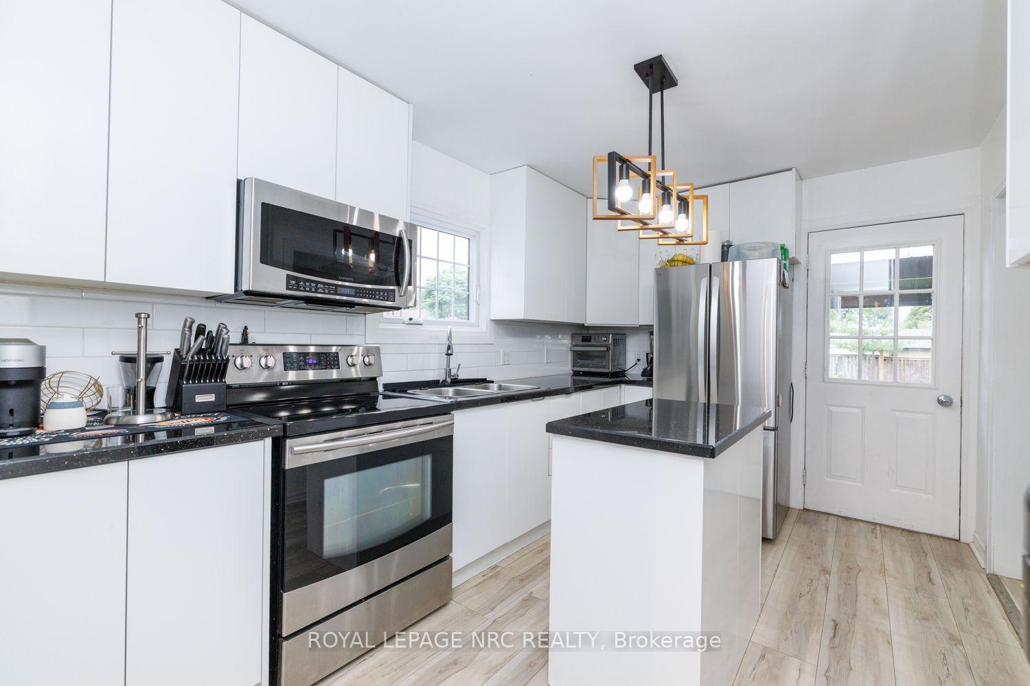 Photo 5 of 243 Geneva Street, St. Catharines, Downtown — HOMEH