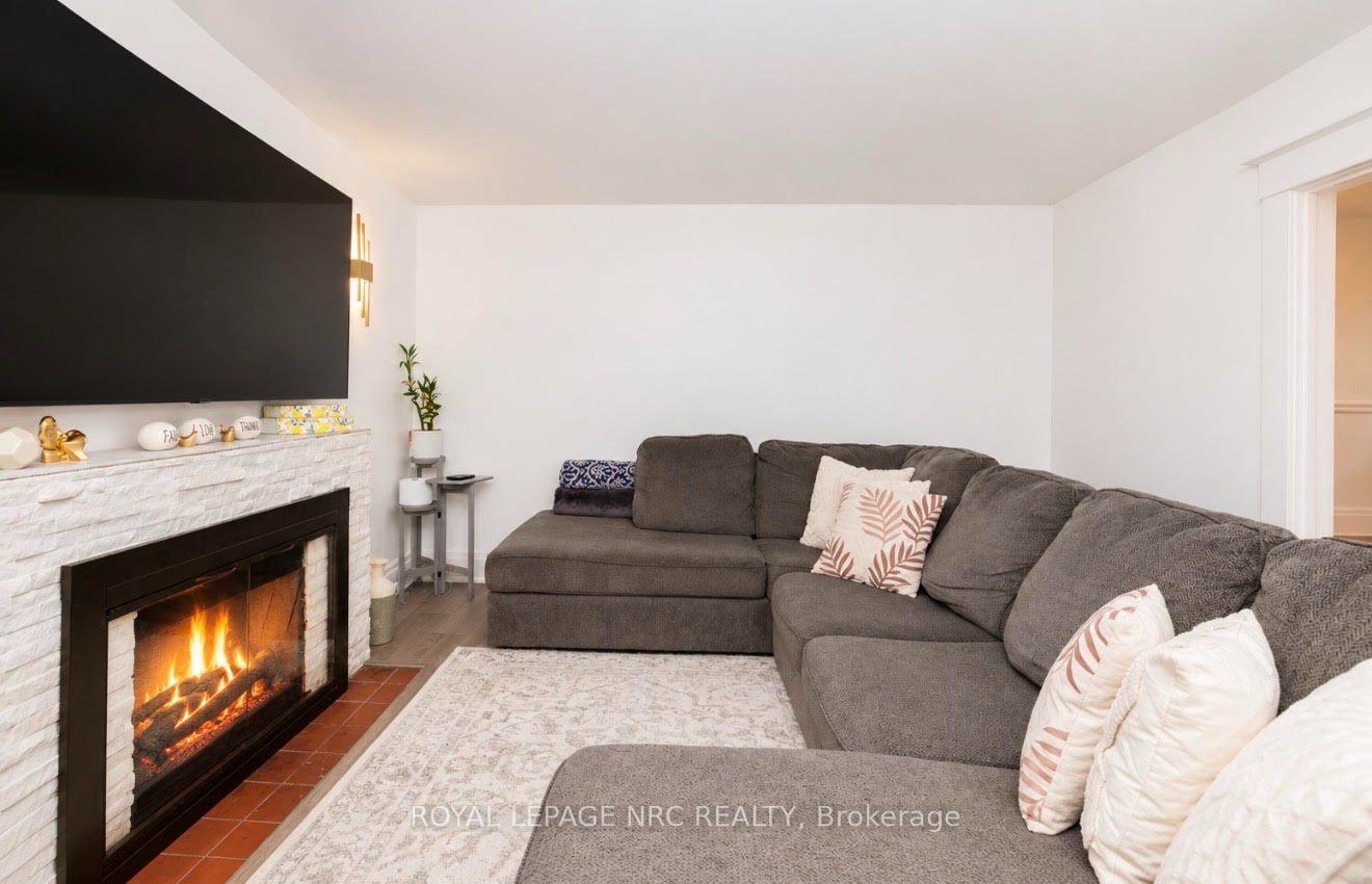 Photo 10 of 243 Geneva Street, St. Catharines, Downtown — HOMEH