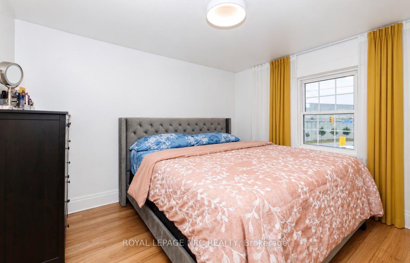 Photo 16 of 243 Geneva Street, St. Catharines, Downtown — HOMEH