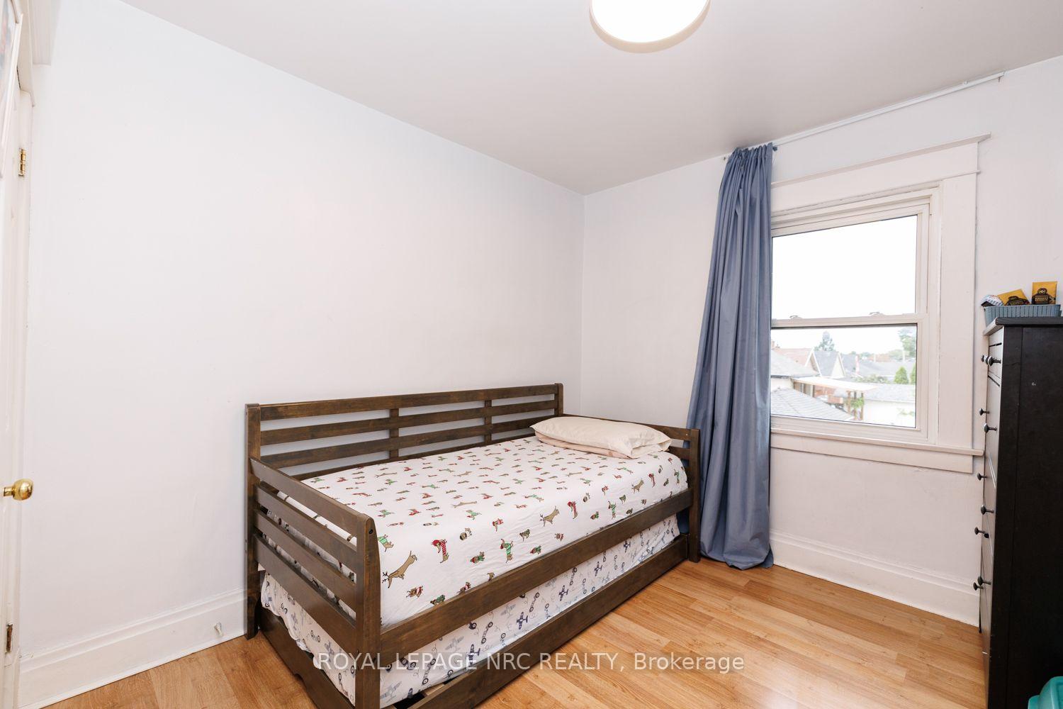 Photo 21 of 243 Geneva Street, St. Catharines, Downtown — HOMEH