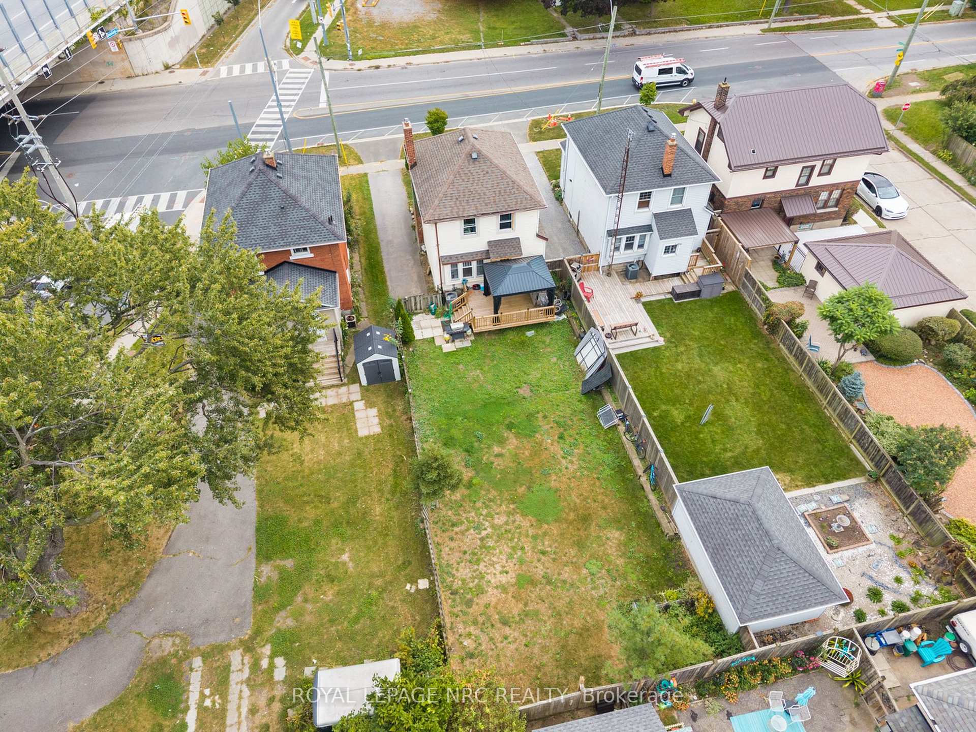 Photo 39 of 243 Geneva Street, St. Catharines, Downtown — HOMEH