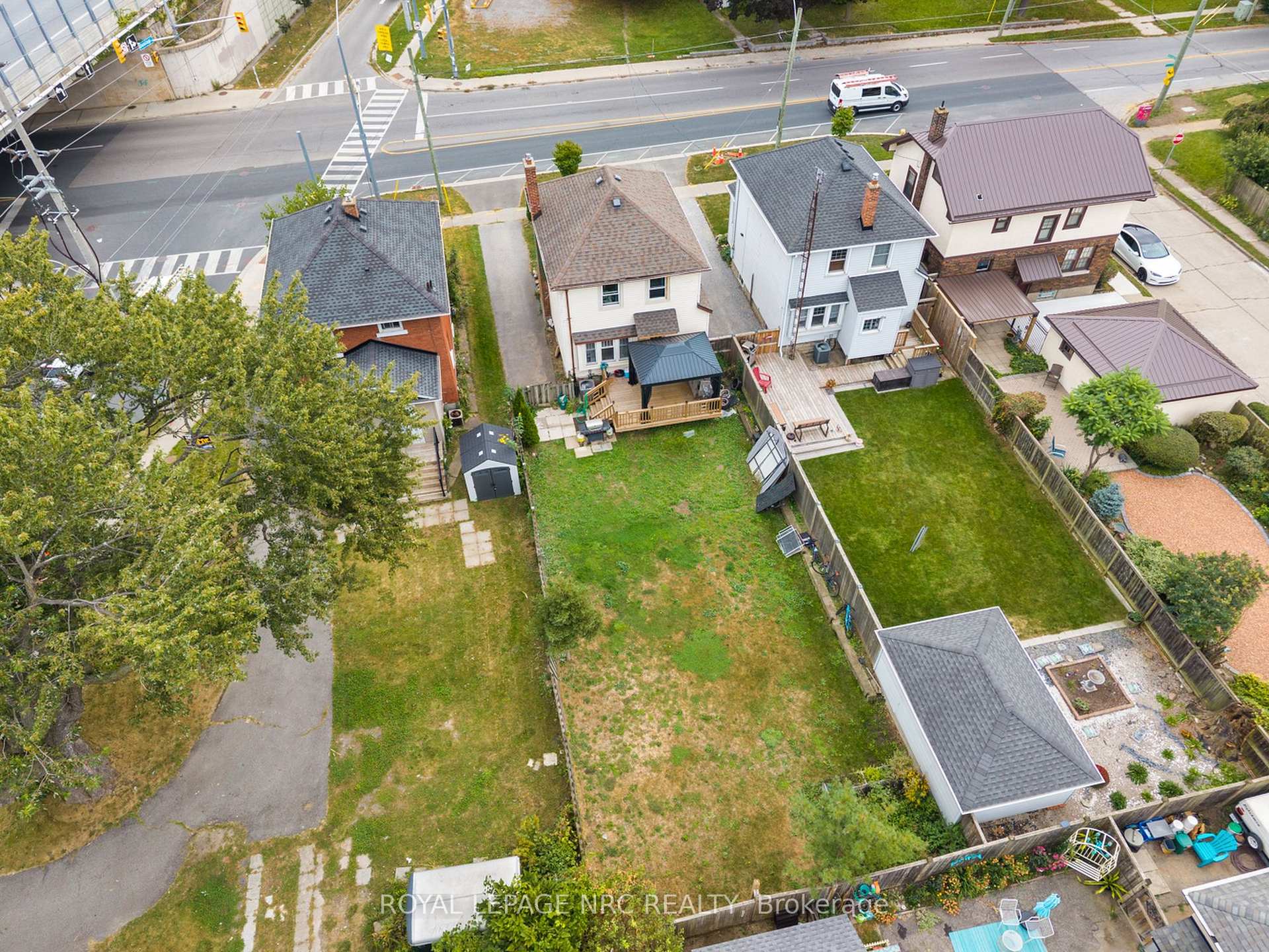 Photo 42 of 243 Geneva Street, St. Catharines, Downtown — HOMEH