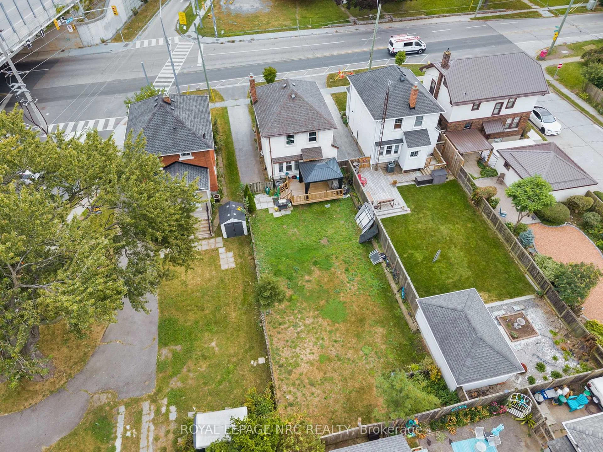 Photo 41 of 243 Geneva Street, St. Catharines, Downtown — HOMEH