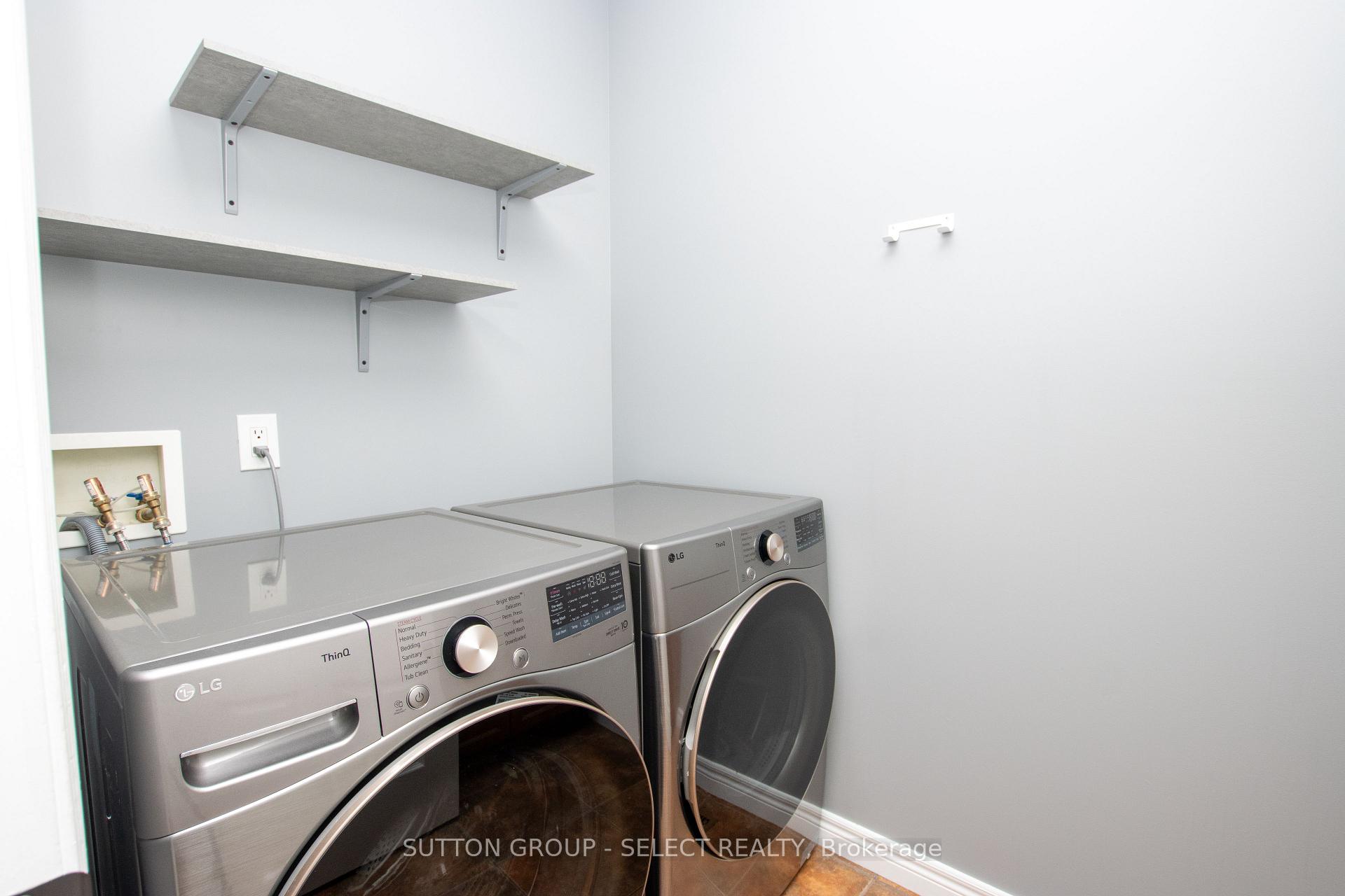 Photo 10 of 4125 Masterson Circle, London, South V — HOMEH