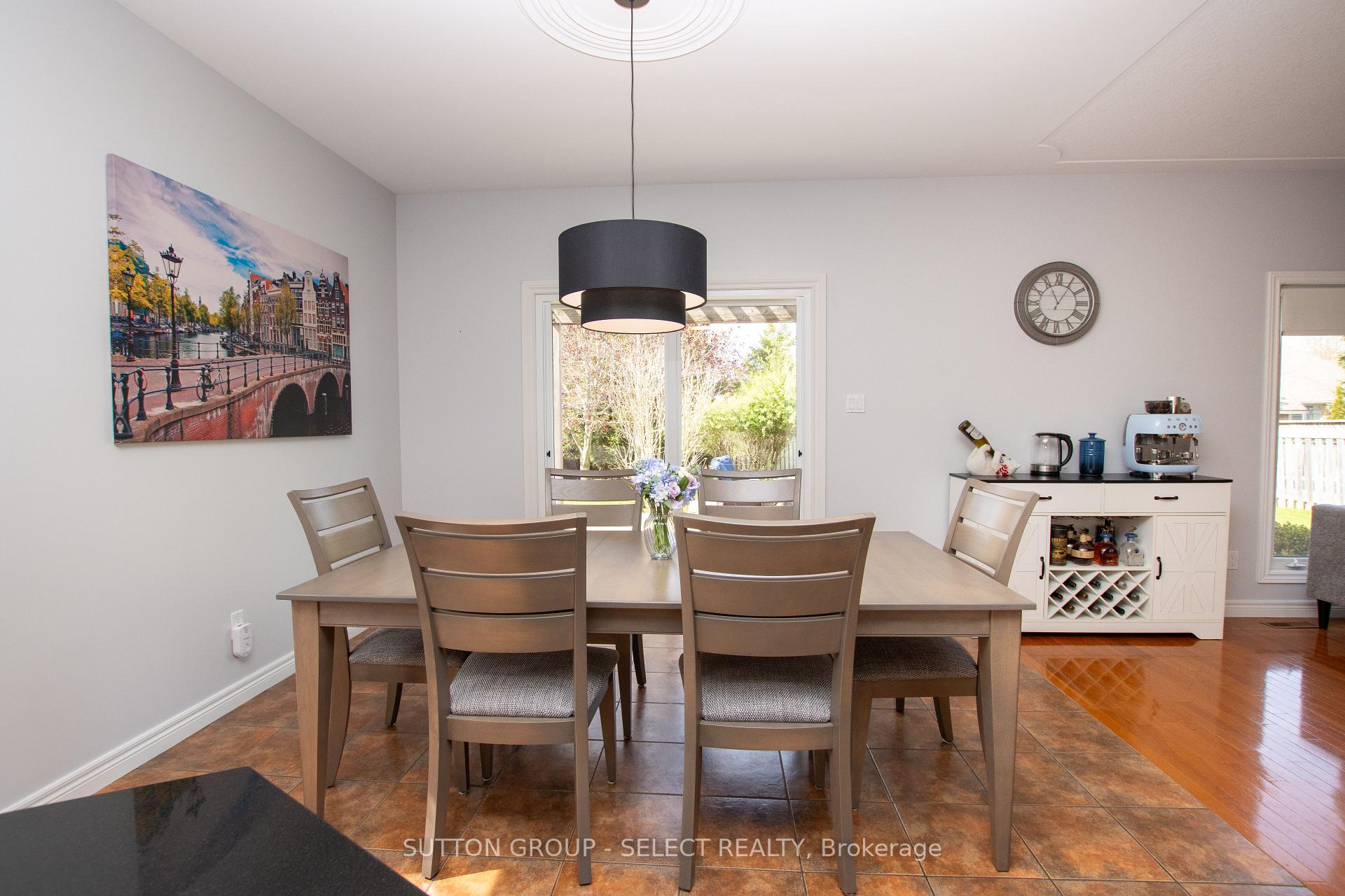 Photo 15 of 4125 Masterson Circle, London, South V — HOMEH