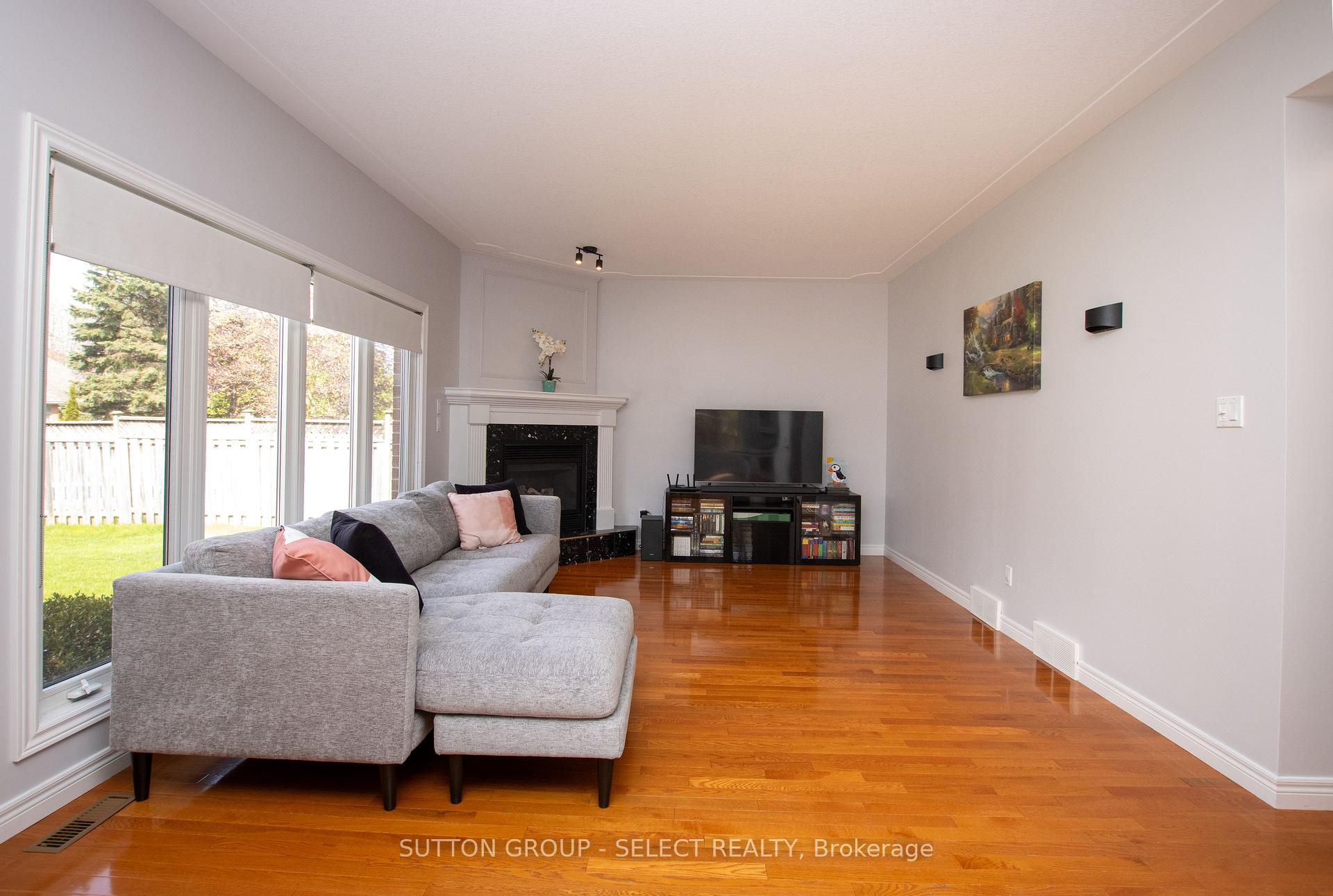 Photo 16 of 4125 Masterson Circle, London, South V — HOMEH
