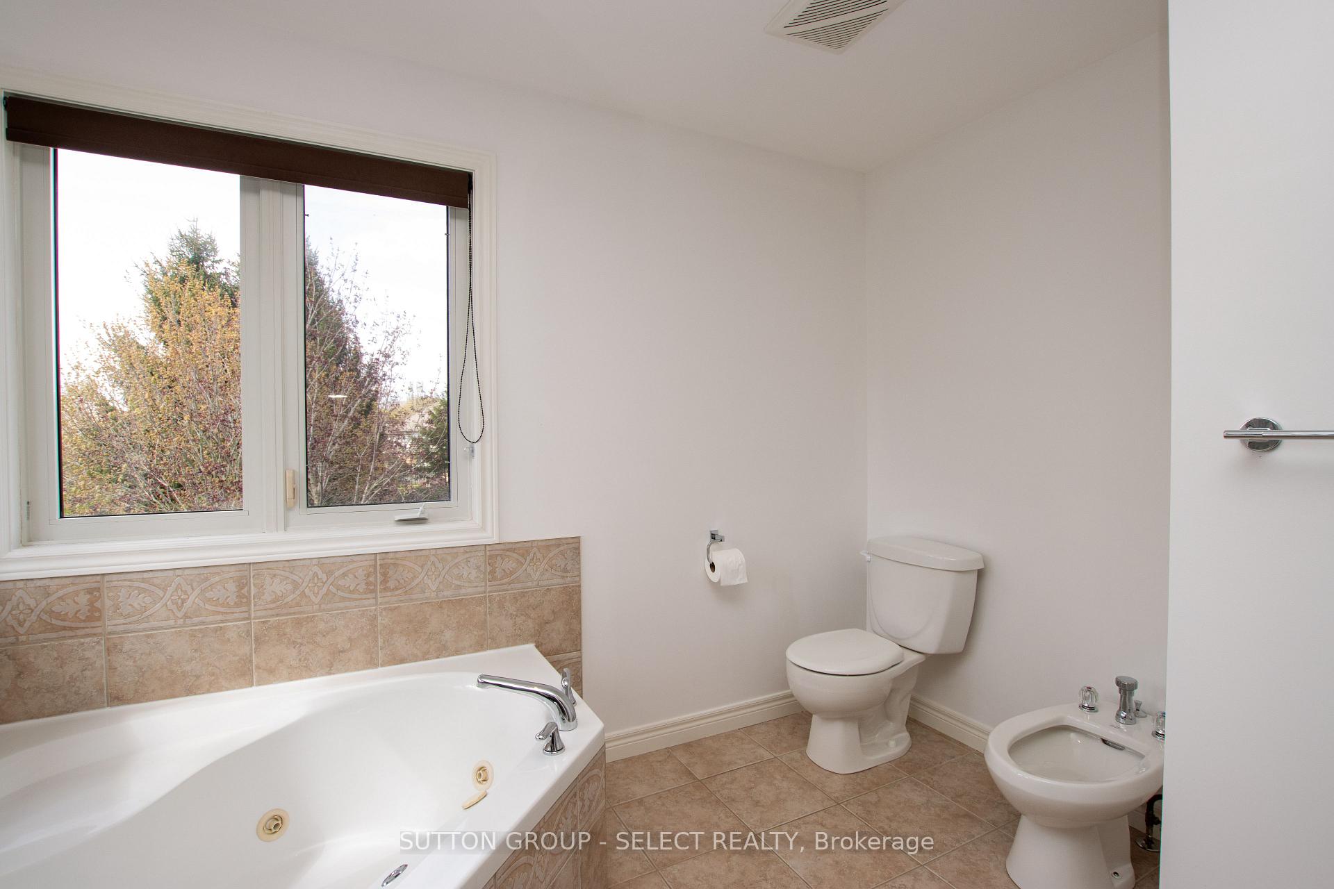Photo 30 of 4125 Masterson Circle, London, South V — HOMEH