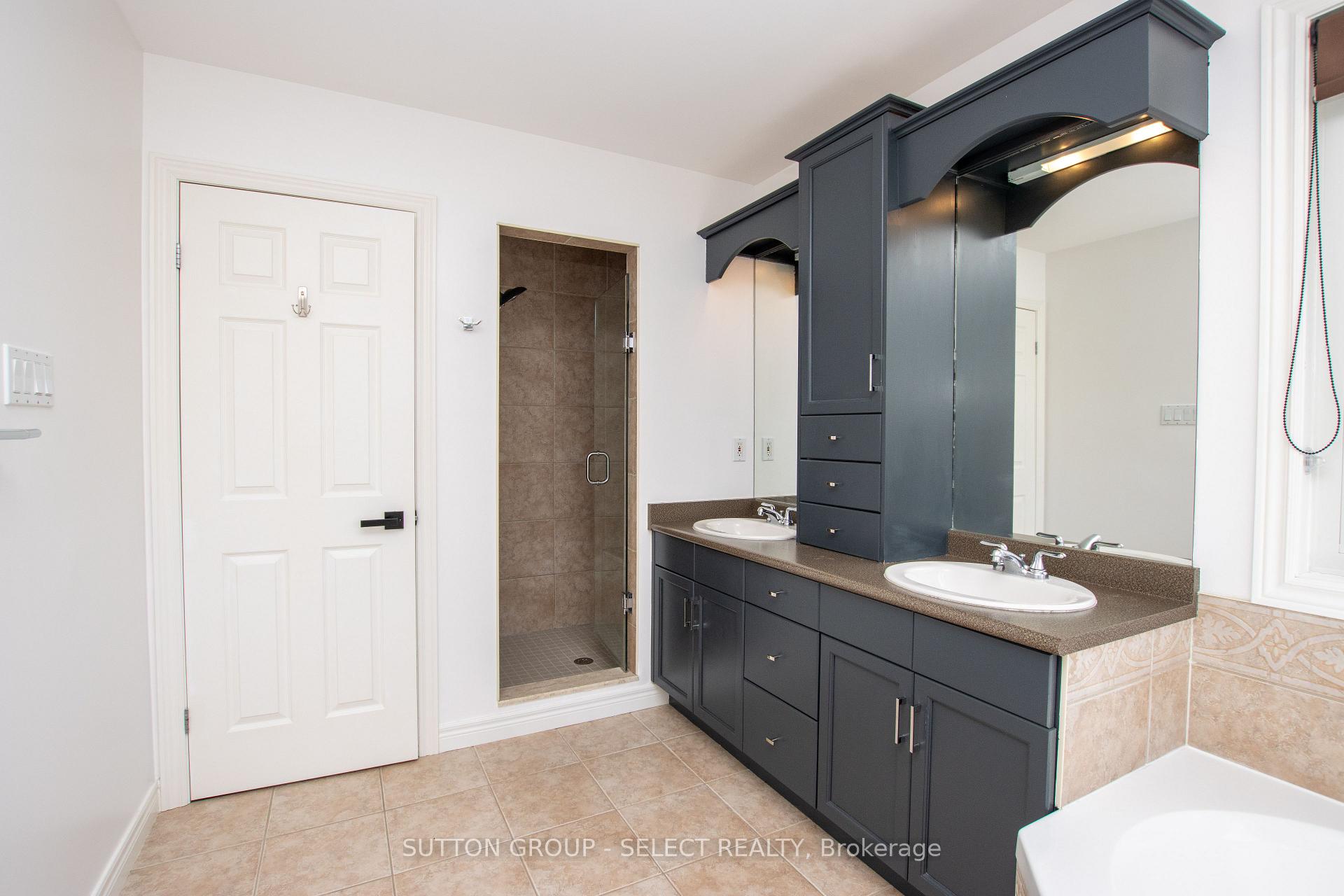 Photo 31 of 4125 Masterson Circle, London, South V — HOMEH