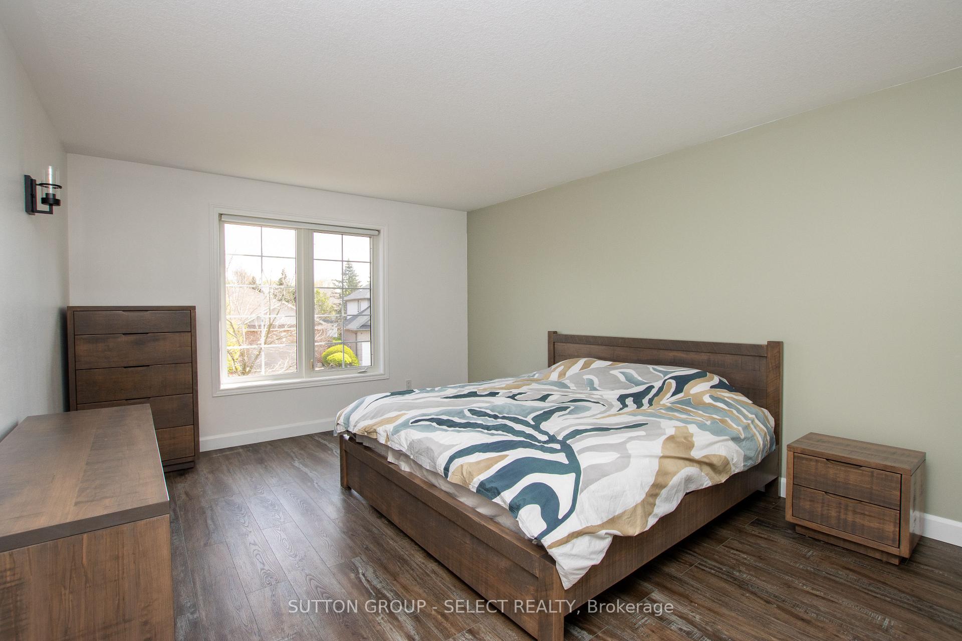 Photo 33 of 4125 Masterson Circle, London, South V — HOMEH