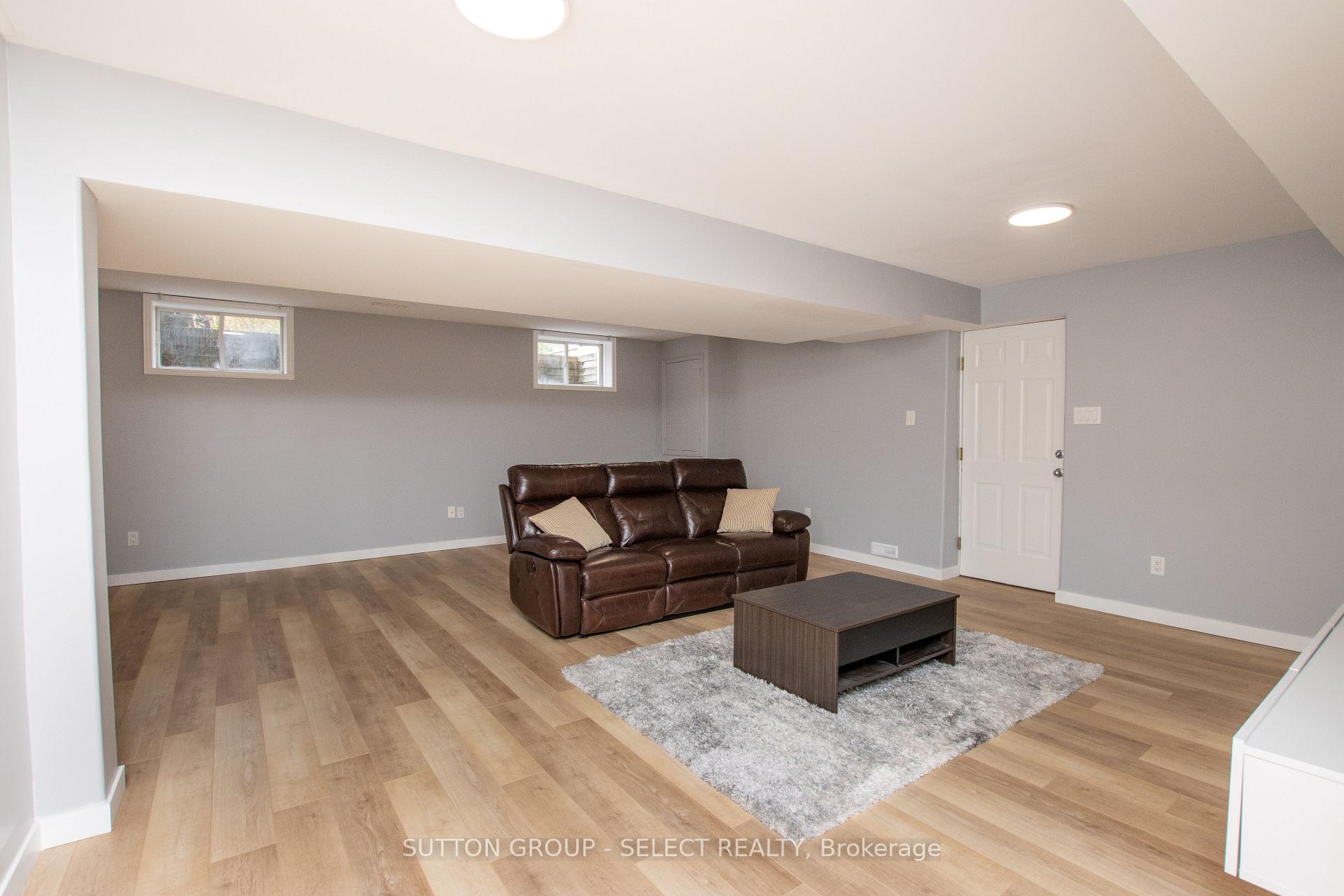 Photo 34 of 4125 Masterson Circle, London, South V — HOMEH