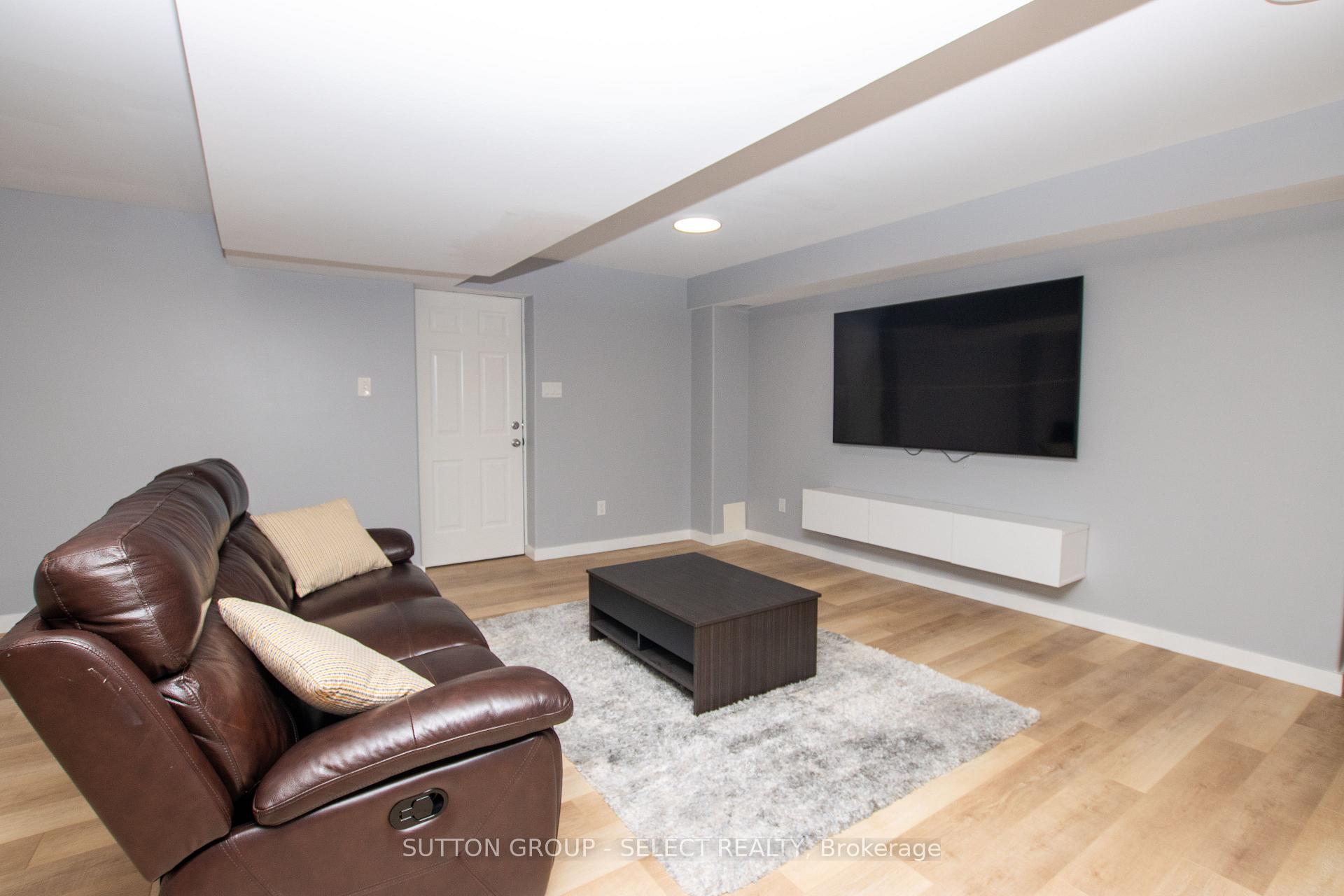 Photo 38 of 4125 Masterson Circle, London, South V — HOMEH