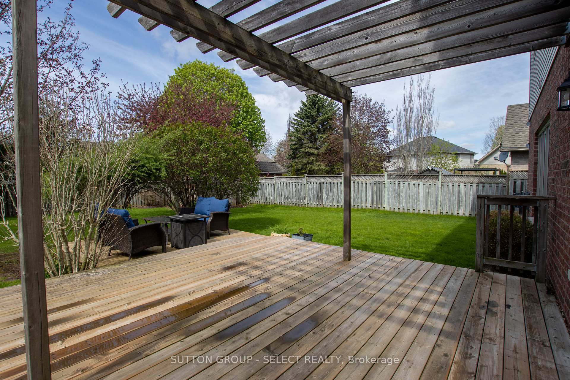 Photo 39 of 4125 Masterson Circle, London, South V — HOMEH