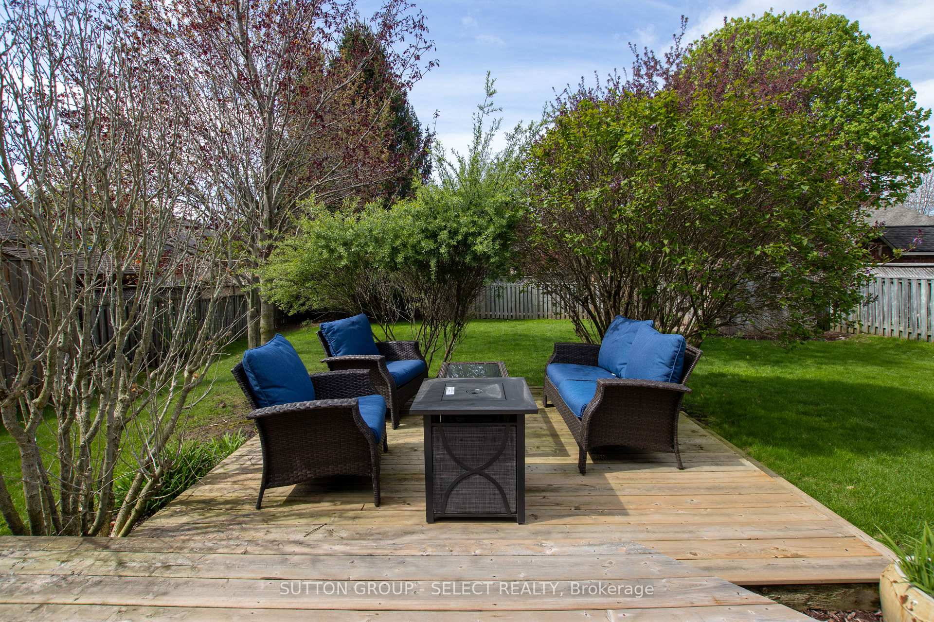 Photo 41 of 4125 Masterson Circle, London, South V — HOMEH