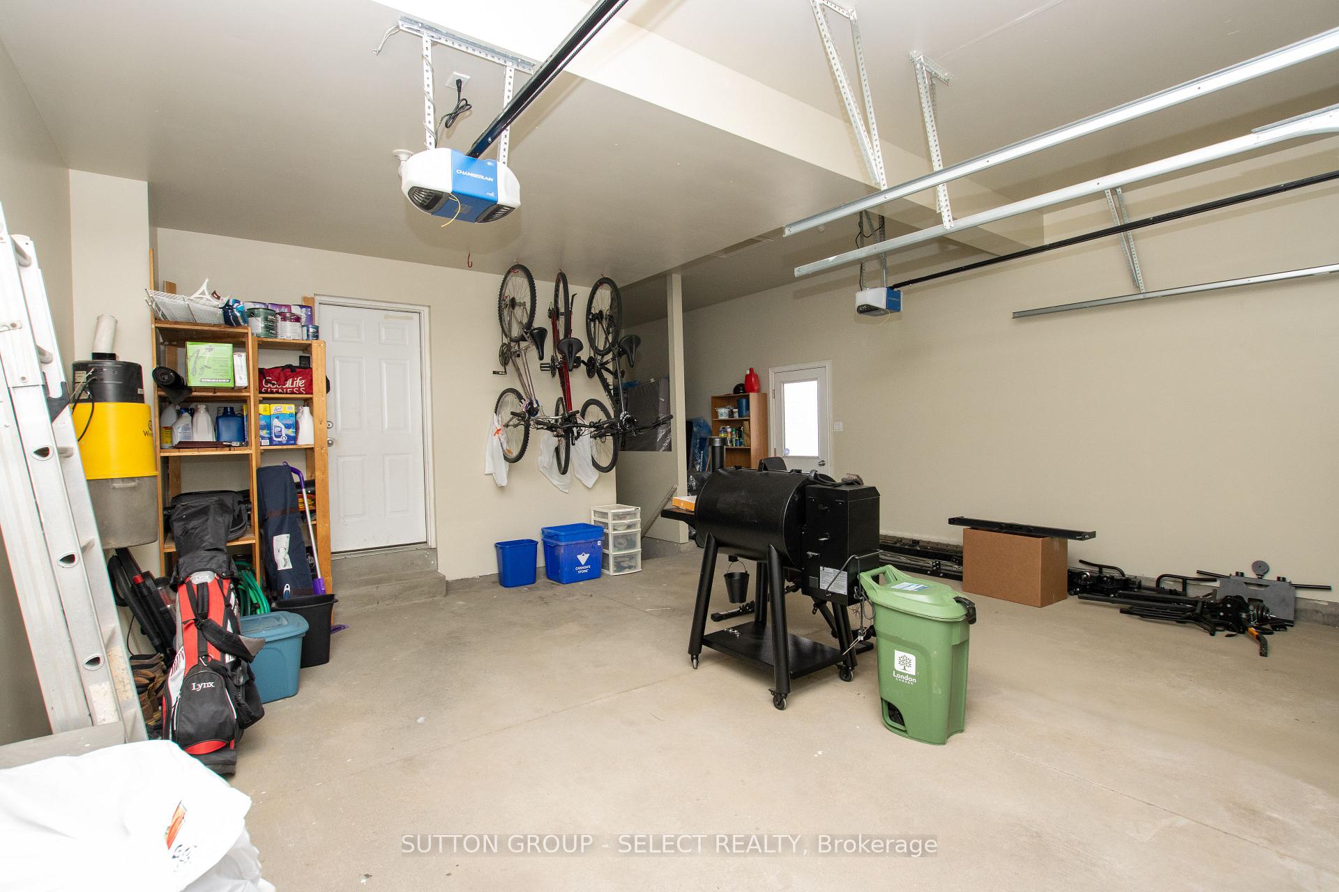 Photo 45 of 4125 Masterson Circle, London, South V — HOMEH