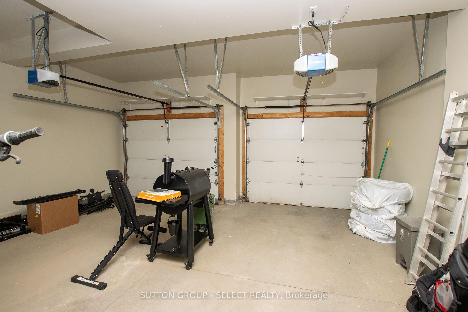 Photo 46 of 4125 Masterson Circle, London, South V — HOMEH
