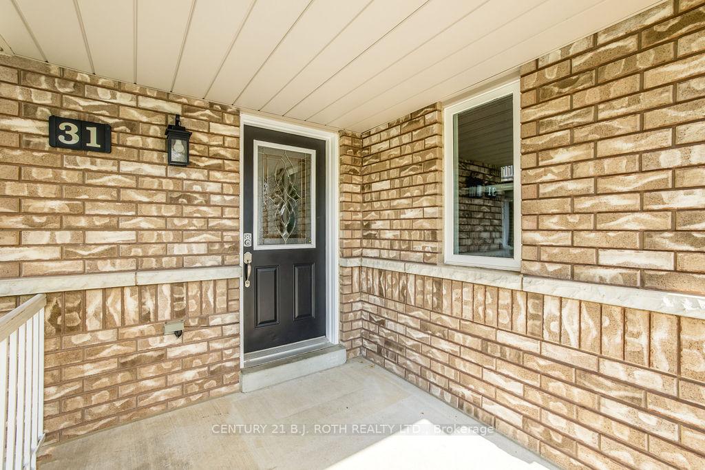 Photo 3 of 31 Mcmulkin Street, New Tecumseth, Alliston — HOMEH